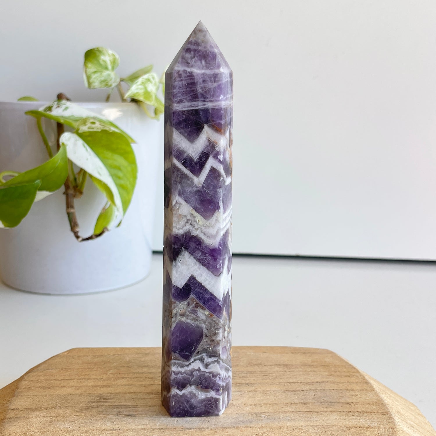 Chevron Amethyst Generator 15.2cm