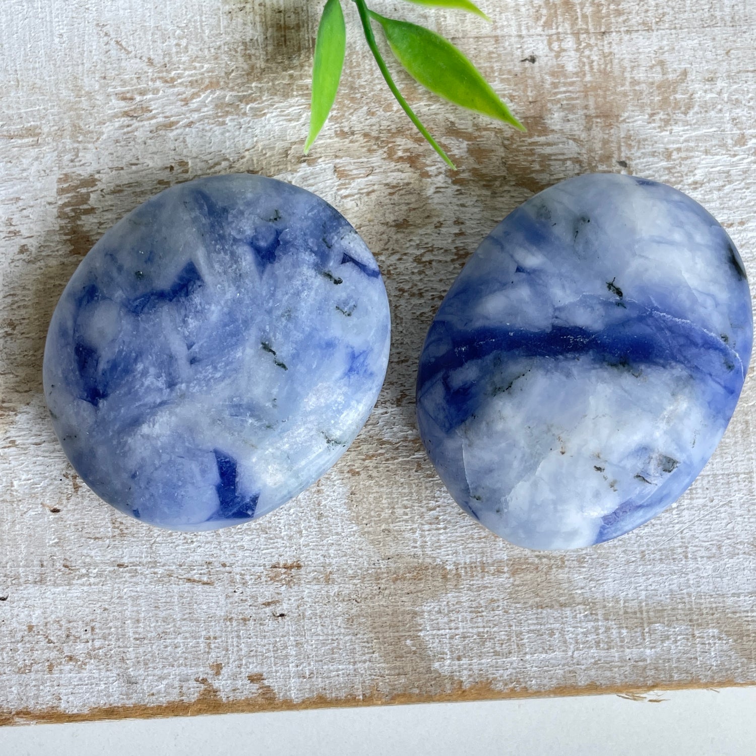 Hackmanite Palmstone Small