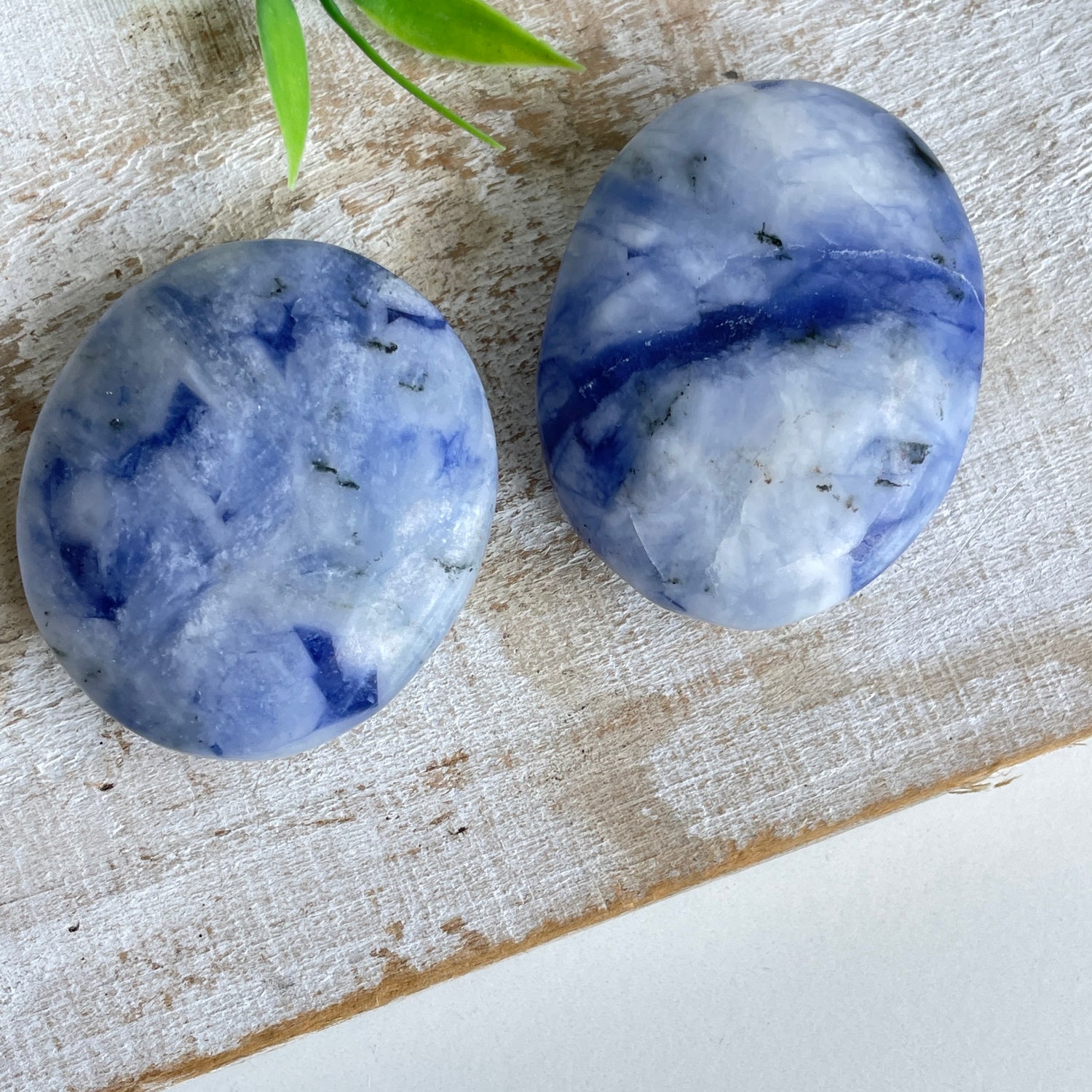 Hackmanite Palmstone Small