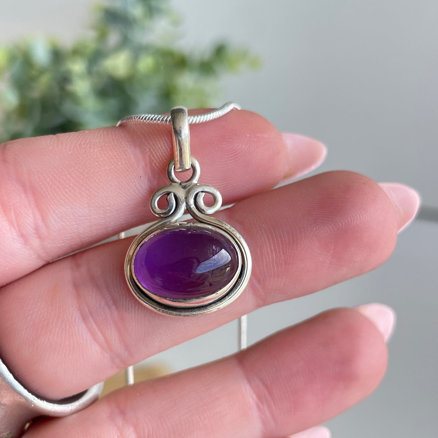 Amethyhst Oval Pendant