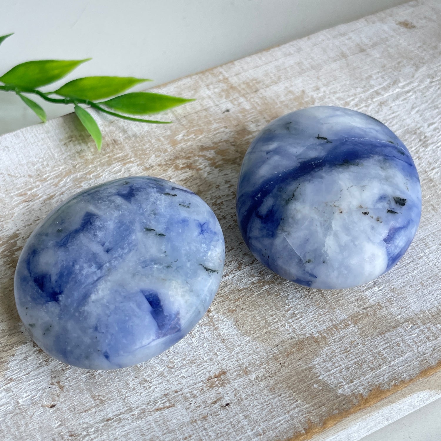 Hackmanite Palmstone Small
