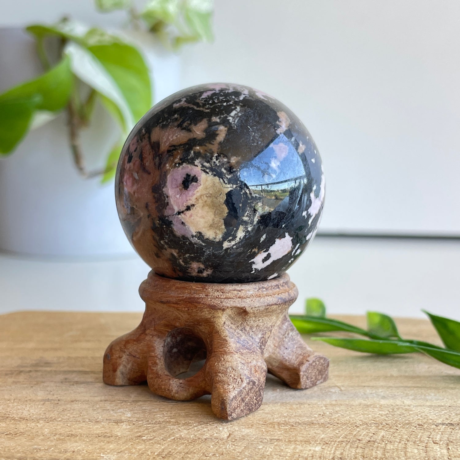 Rhodonite Sphere 4.3cm - High Quality