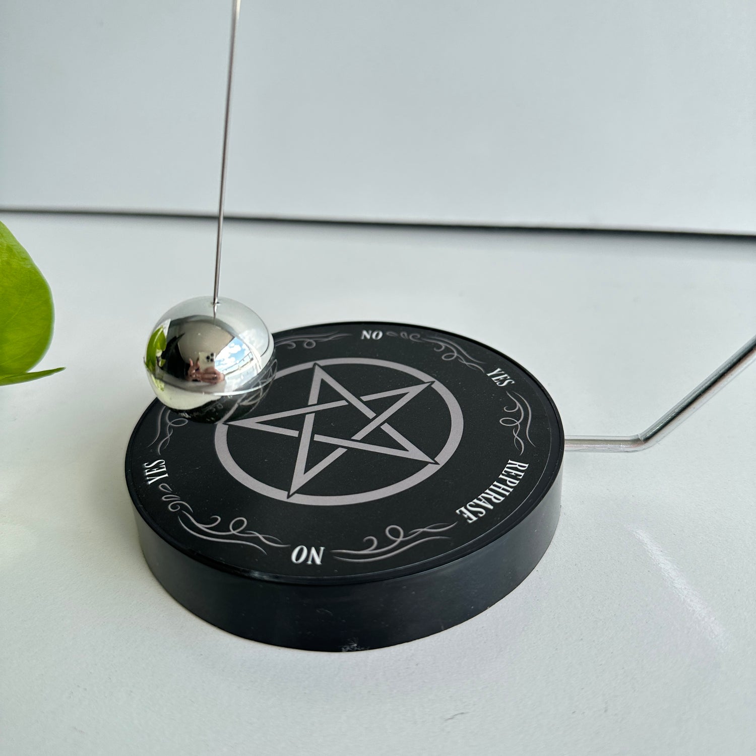 Decision Maker Magnetic Pentagram Pendulum FI39224