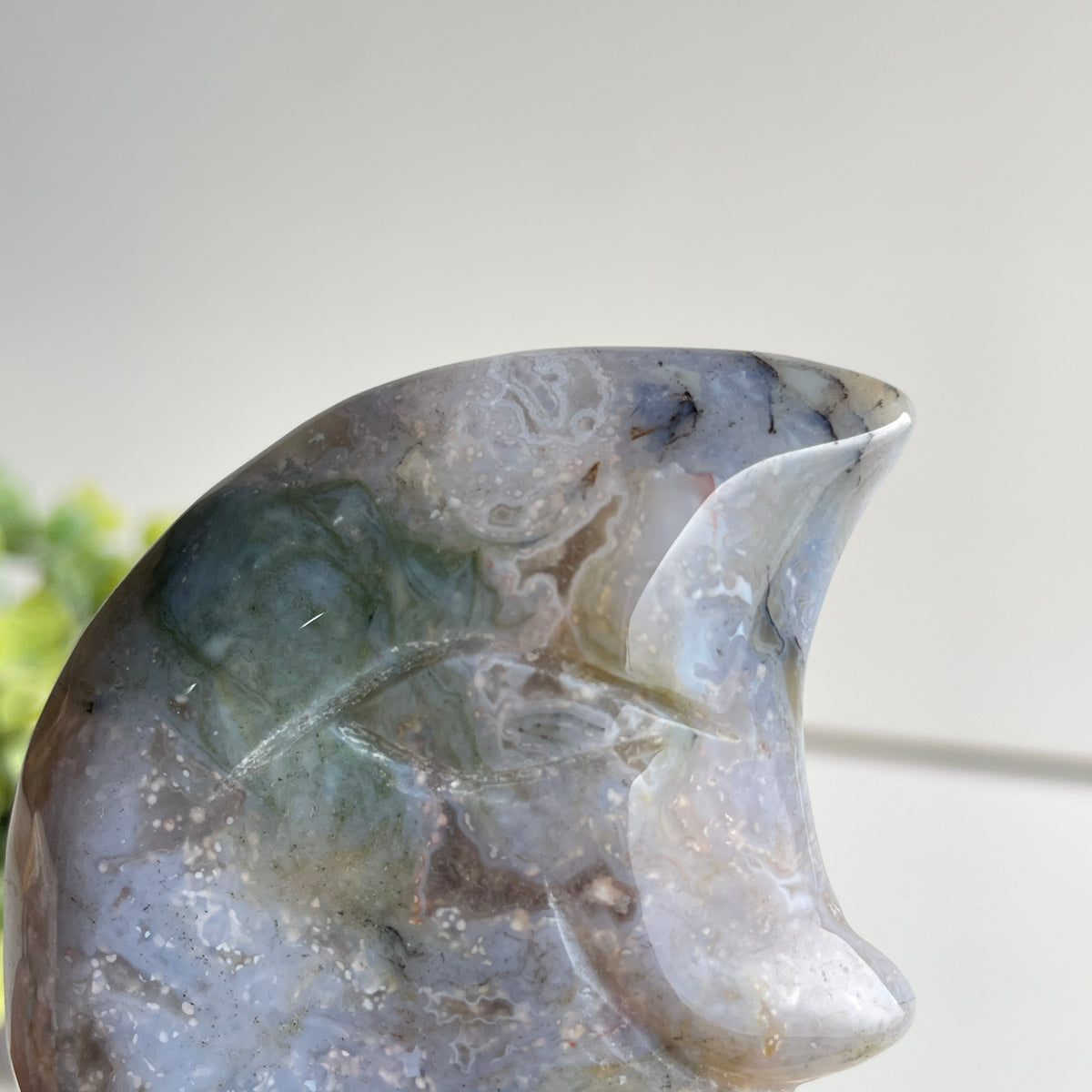 Moss Agate Moon 8cm