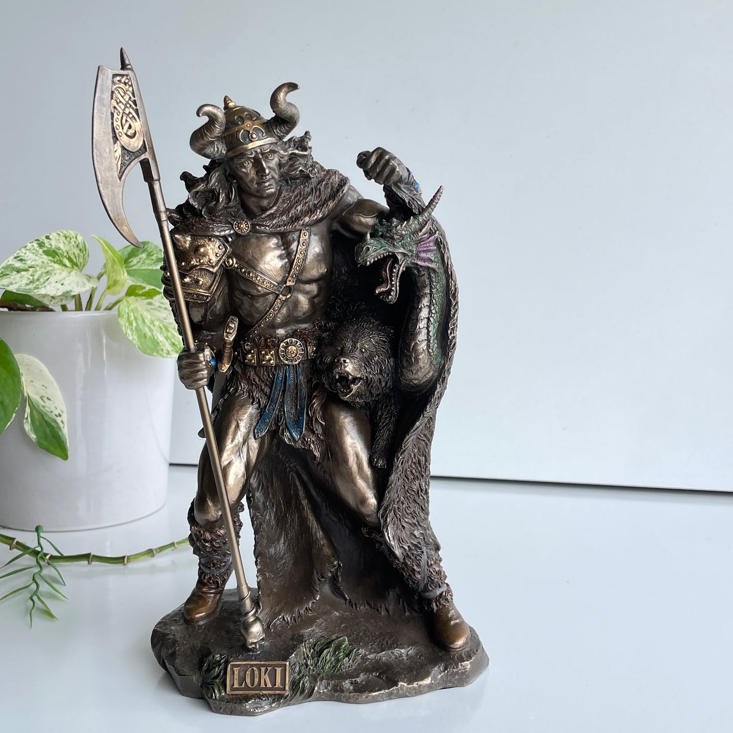 Loki Statue C-560