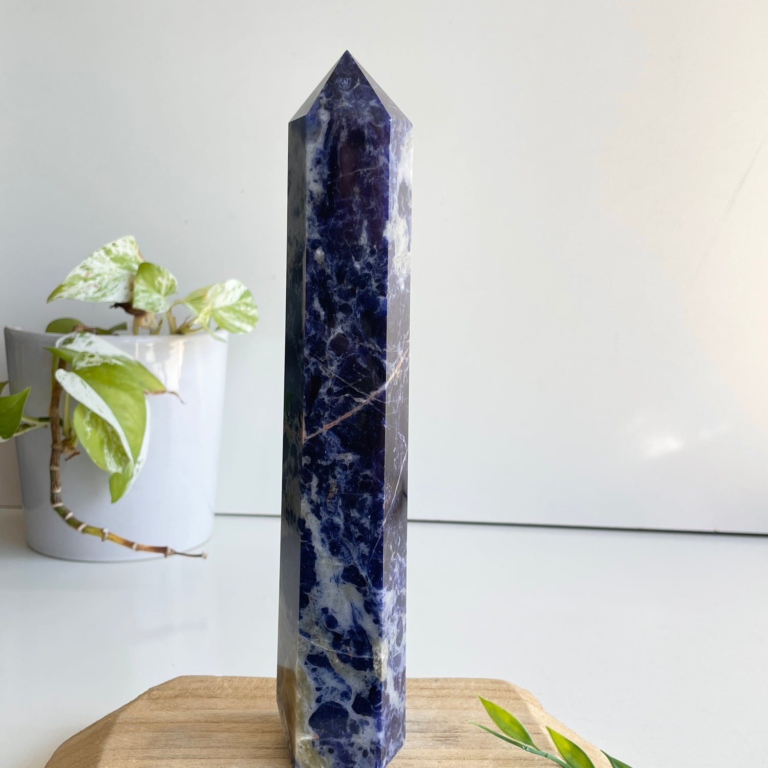 Sodalite Generator 23.2cm