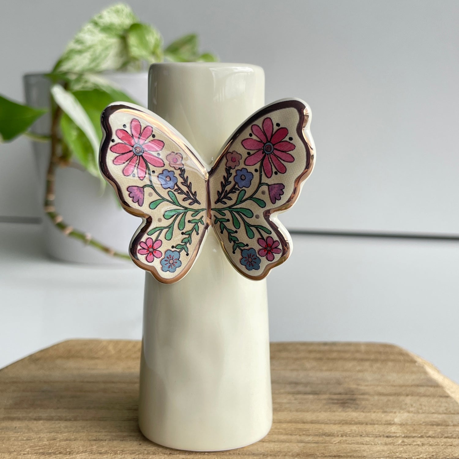 Butterfly Bud Vase Vase000037