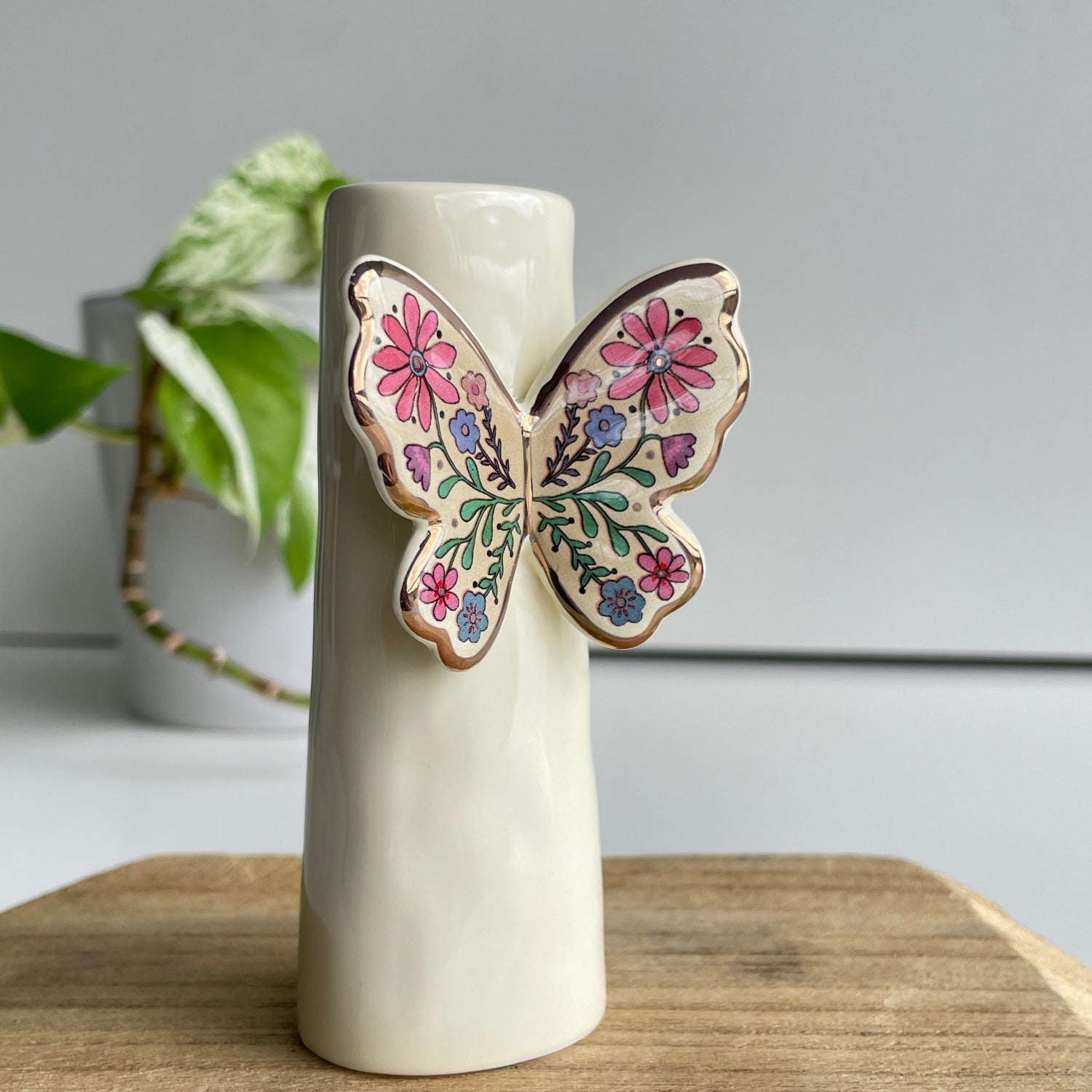 Butterfly Bud Vase Vase000037