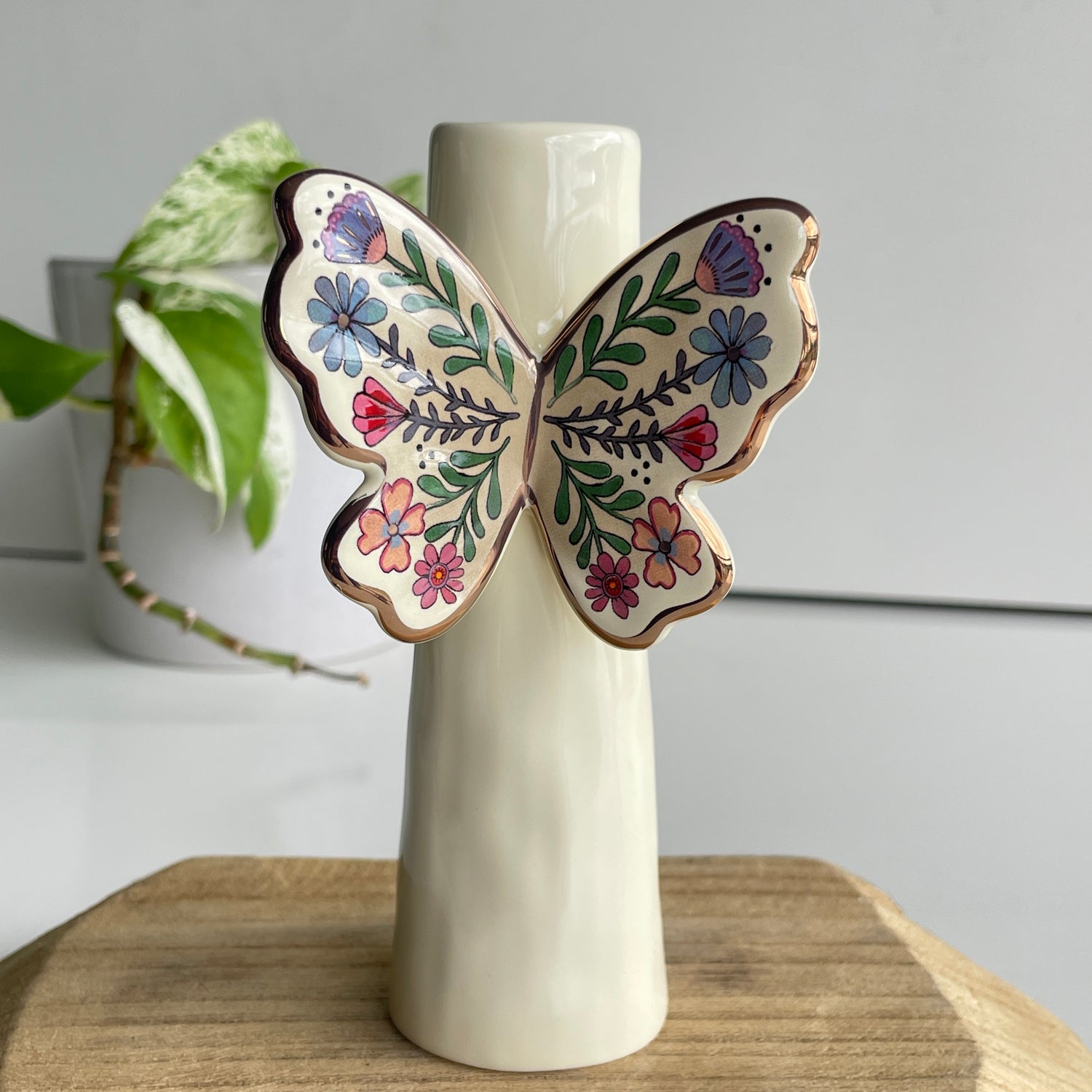 Butterfly Bud Vase Lg Vase000036