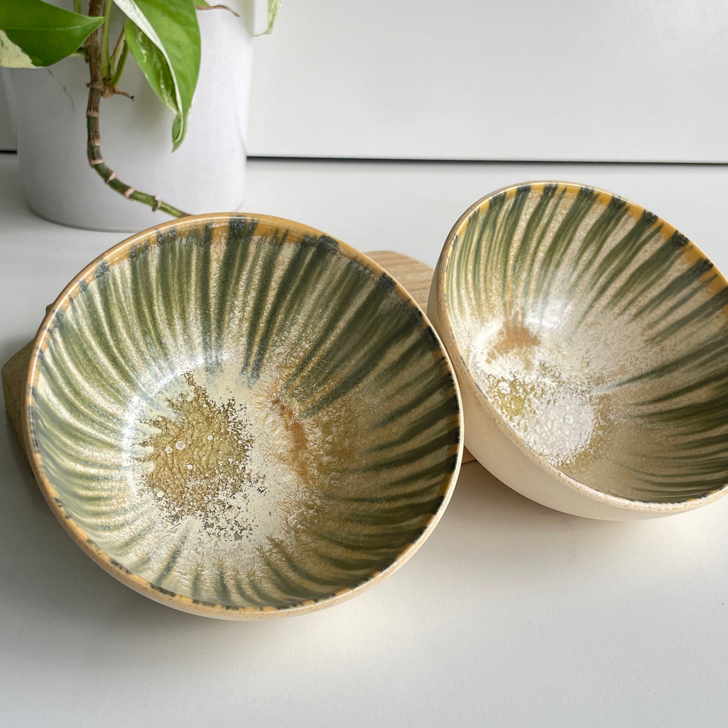 Manilla Green Bowl  KW2610