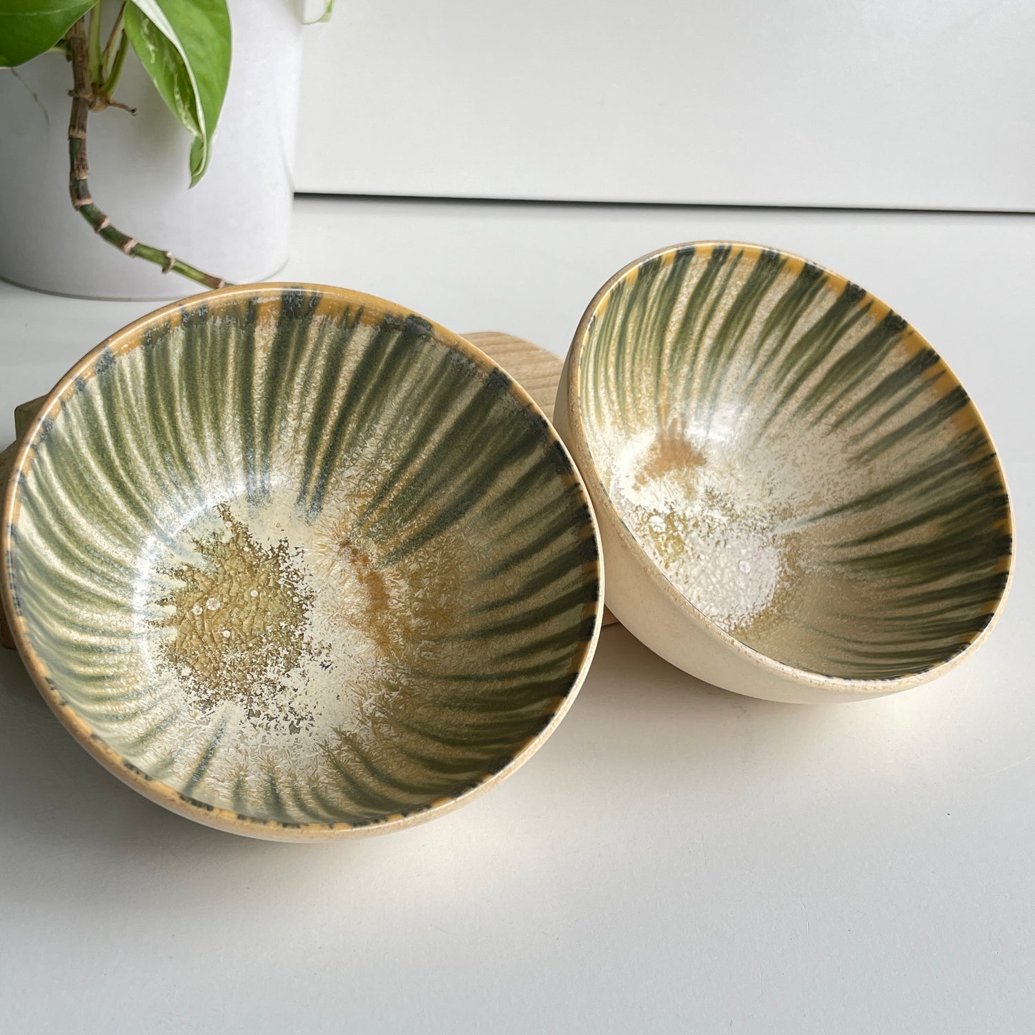 Manilla Green Bowl  KW2610