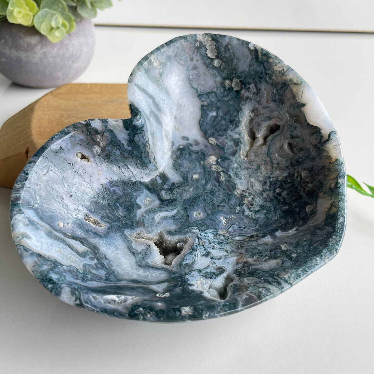 Moss Agate Heart Bowl 14.9cm