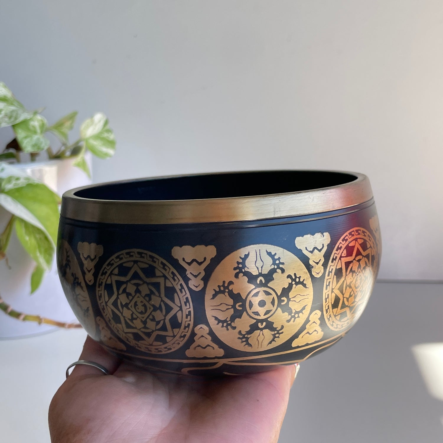 Black Gold Buddha Singing Bowl BS1759