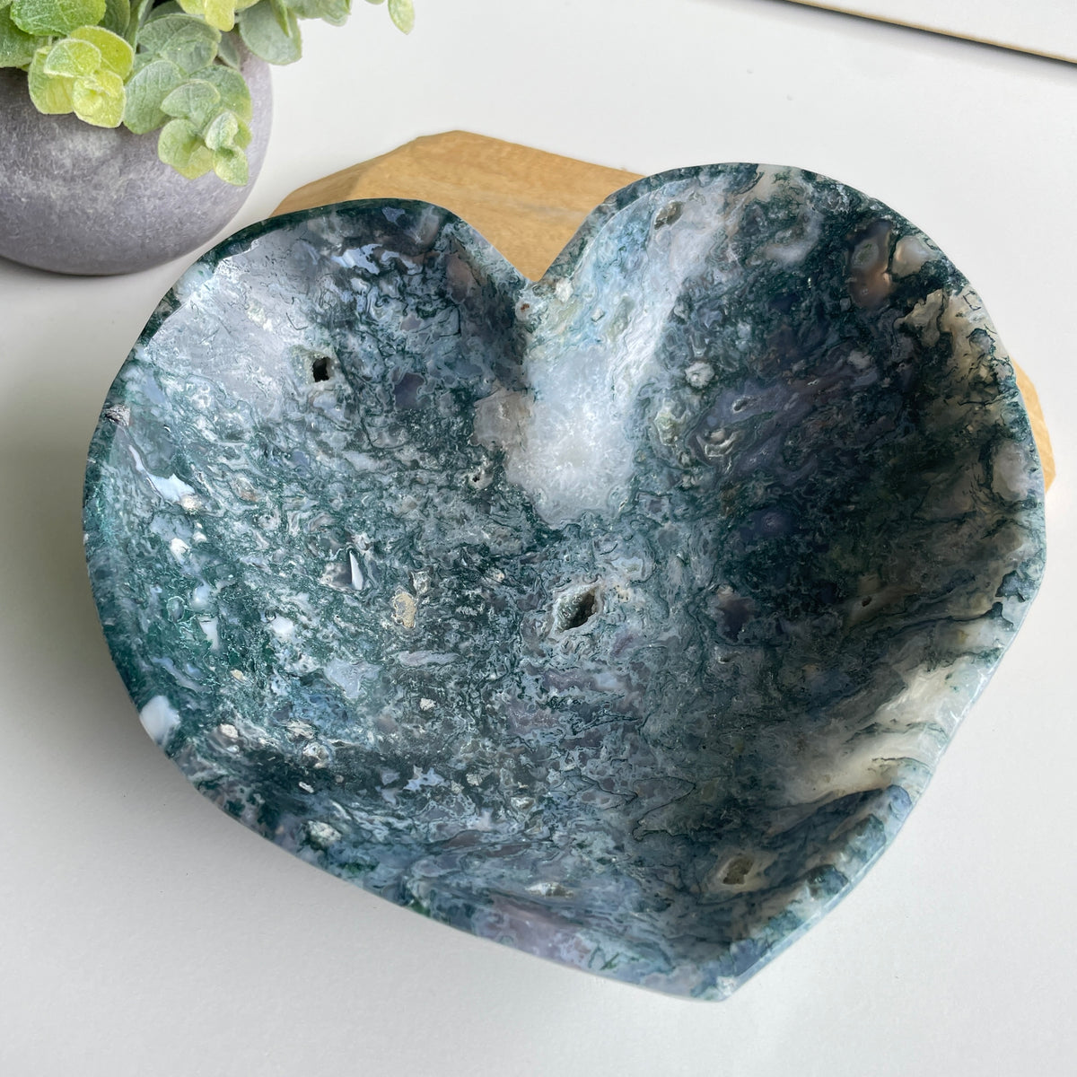 Moss Agate Heart Bowl 16cm