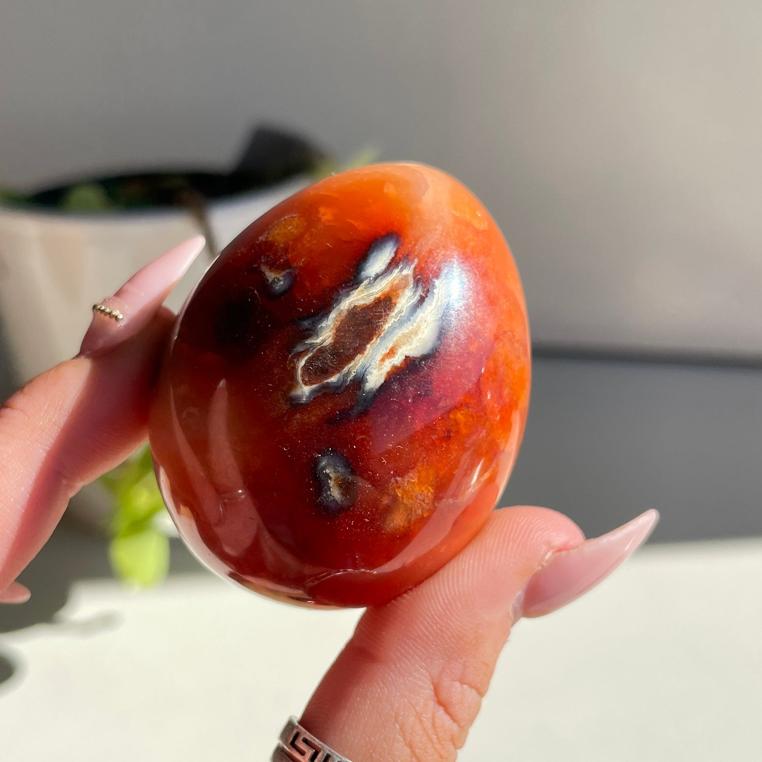 Carnelian Egg 122g