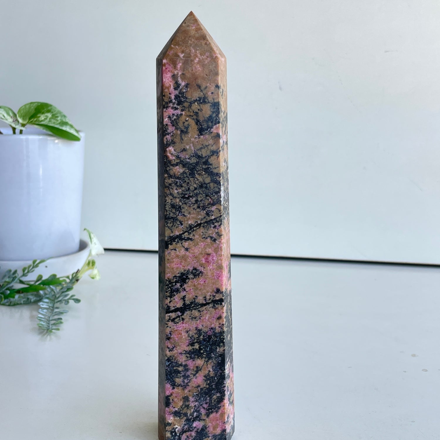 Rhodonite Generator 23.5cm