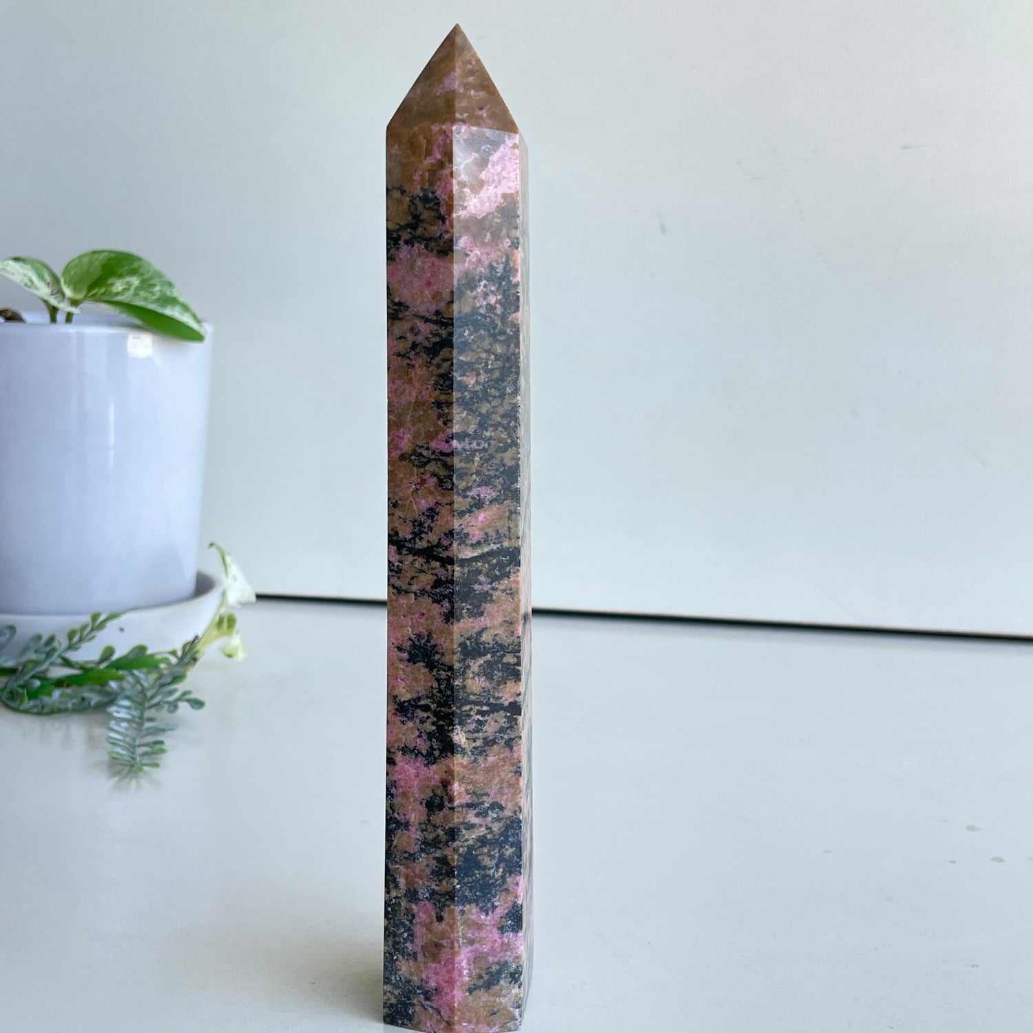 Rhodonite Generator 23.5cm