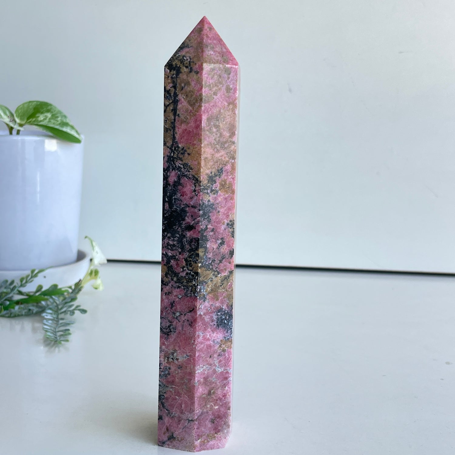Rhodonite Generator 22.3cm