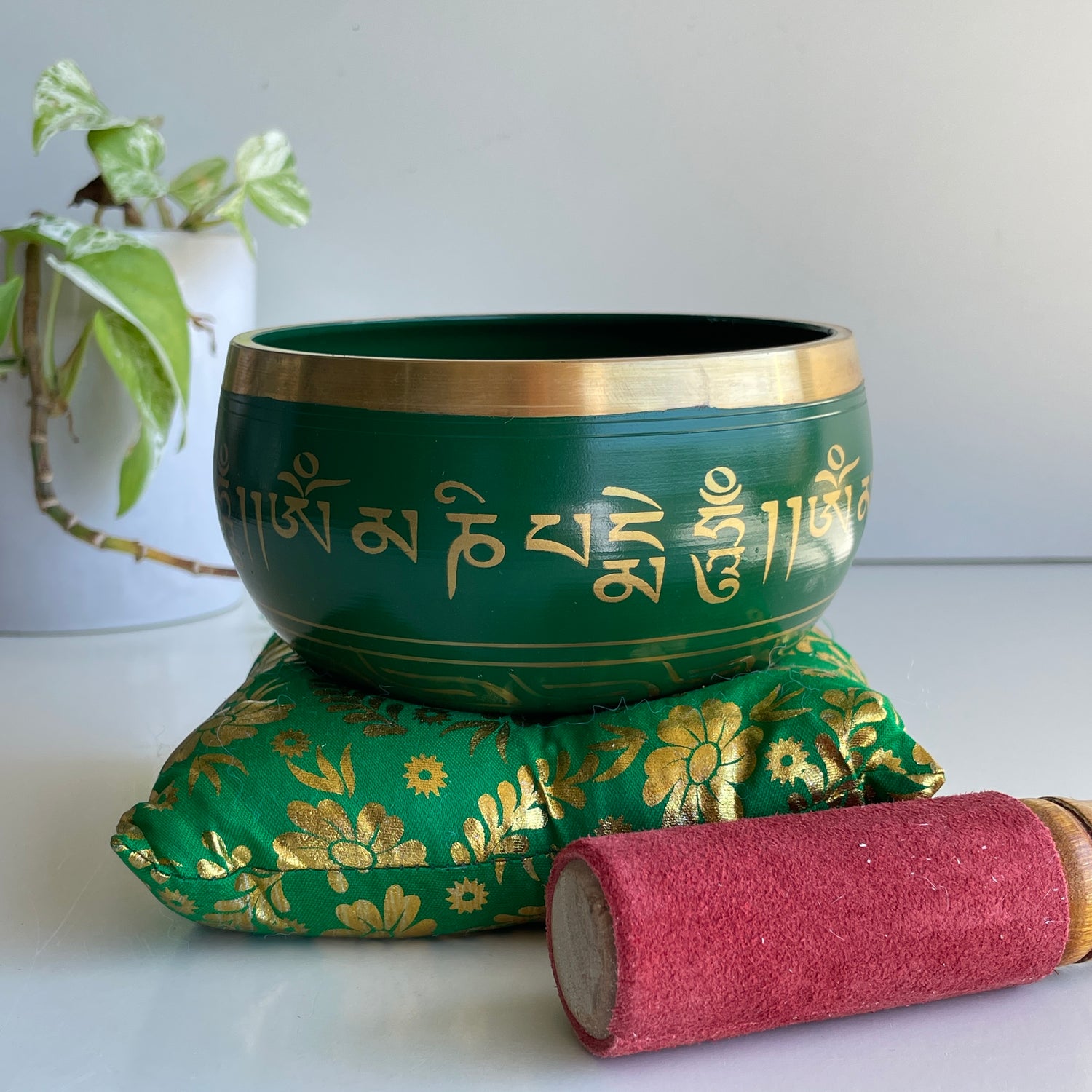 Green Buddha Star Singing Bowl SBP03G