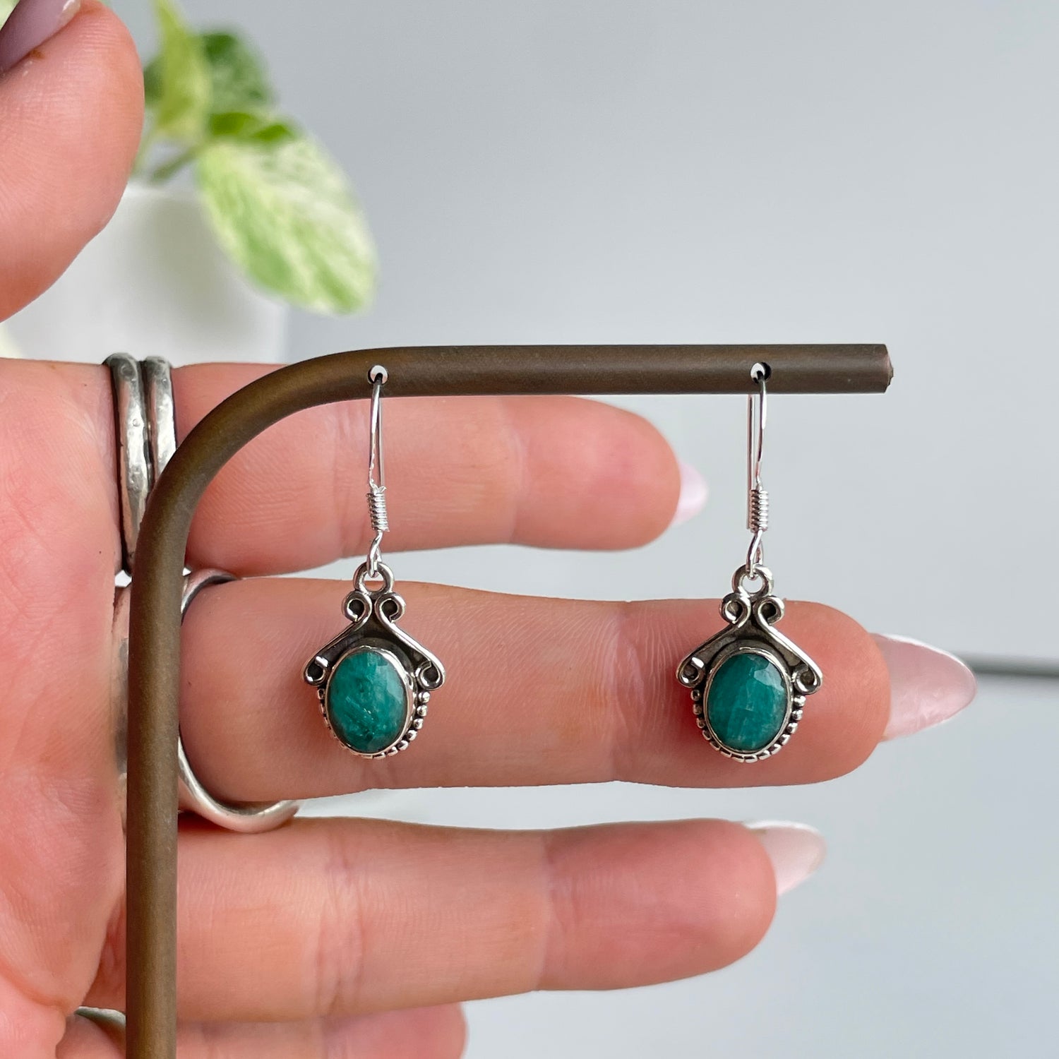 Emerald Oval Earrings