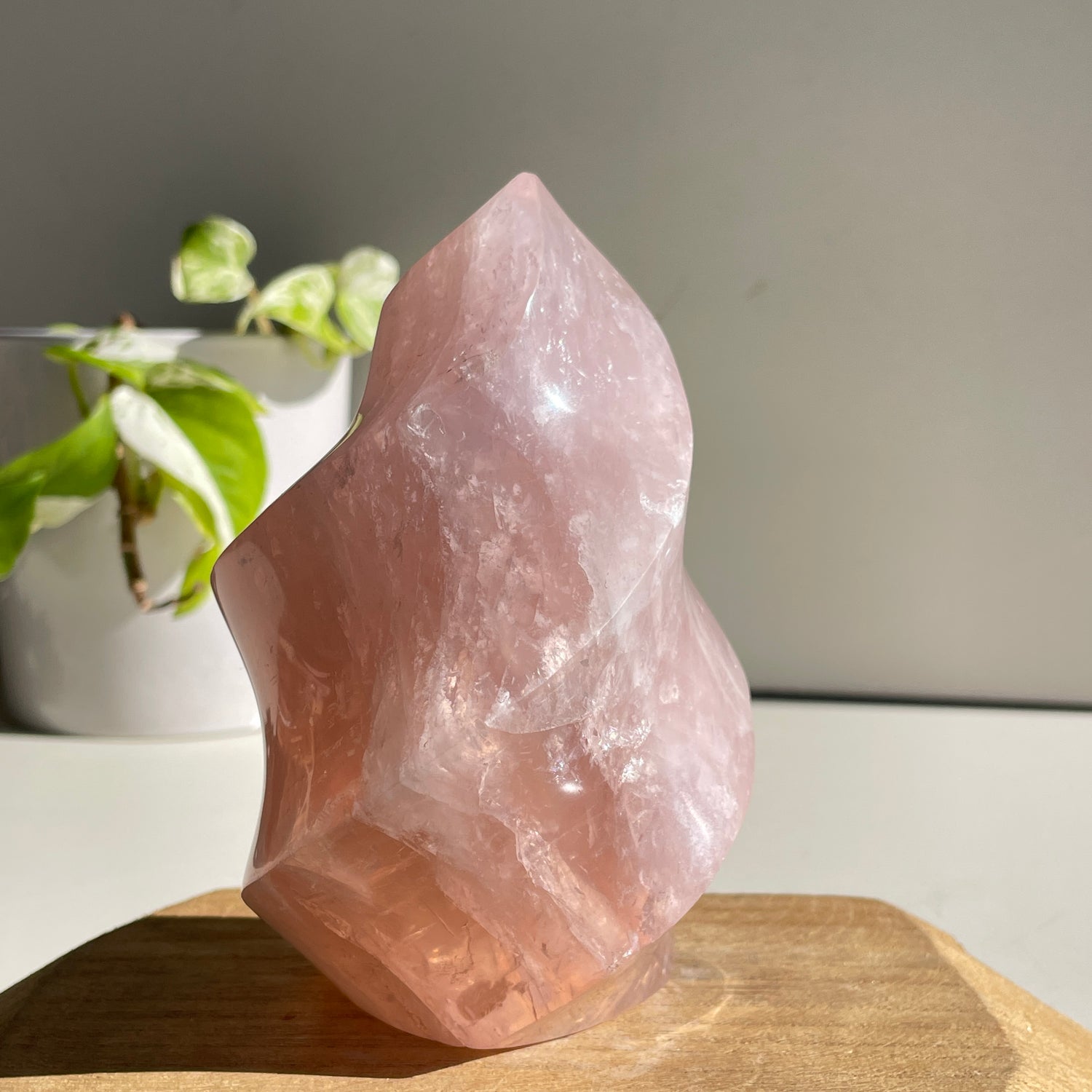 Rose Quartz Flame 13.3cm