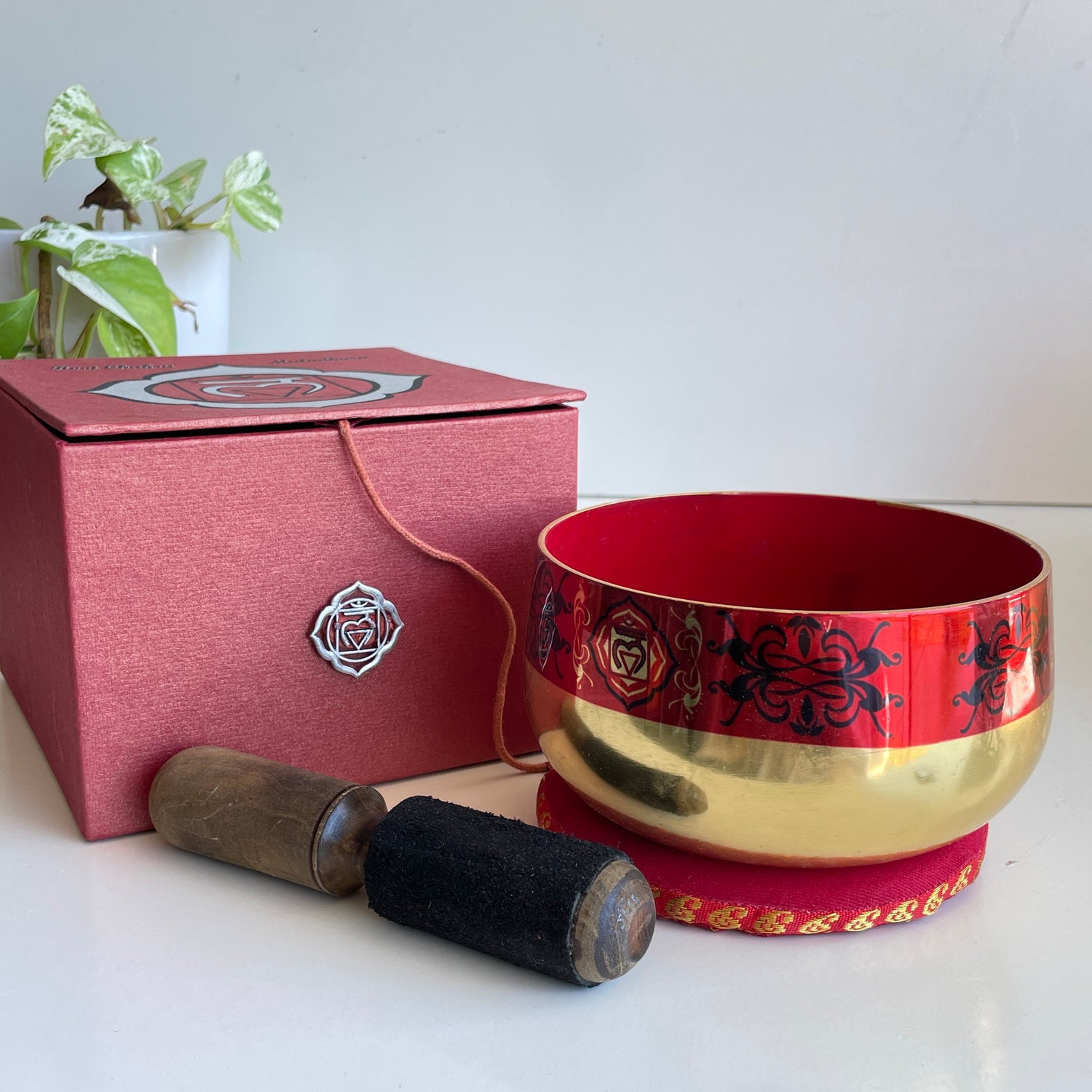 Base Chakra Singing Bowl Box Set 30116099