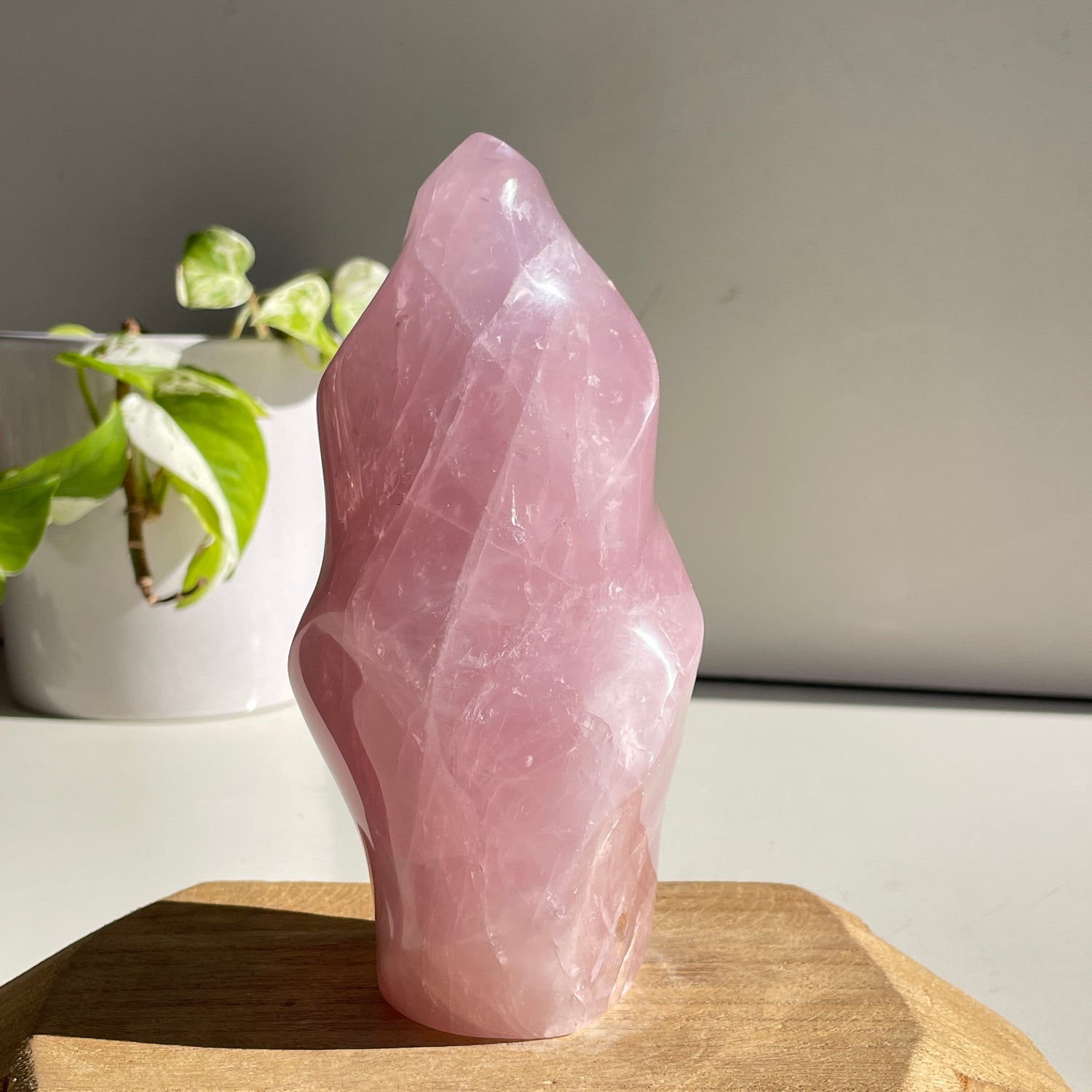 Rose Quartz Flame 15.3cm