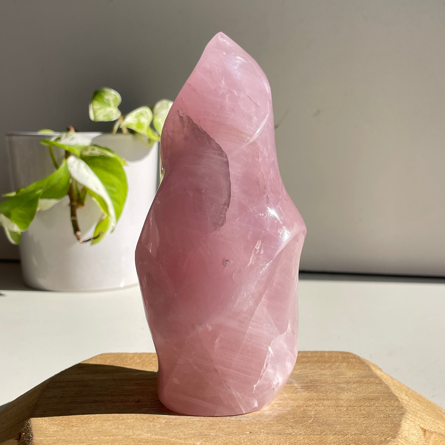 Rose Quartz Flame 15.3cm