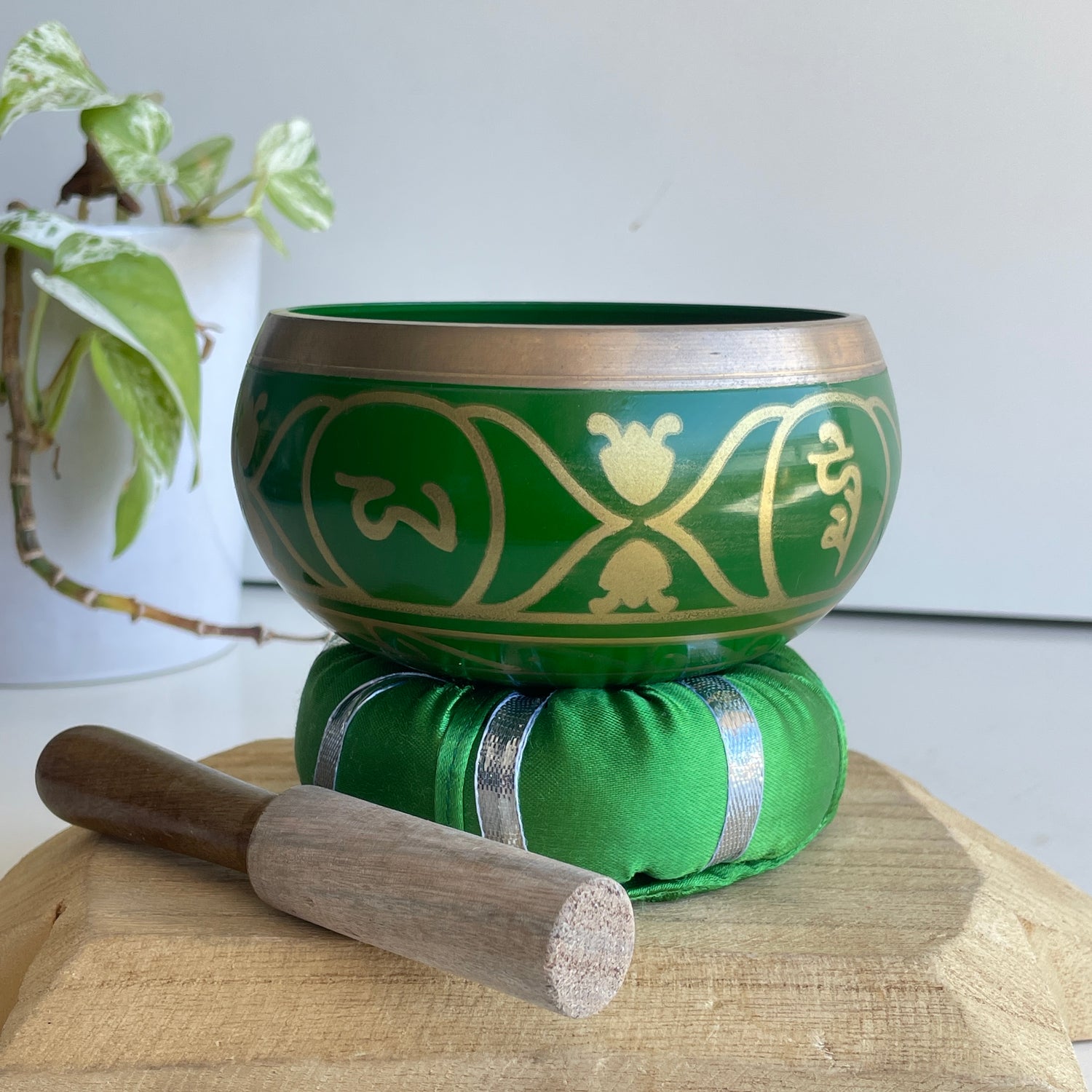 Green Tree Of Life  Singing Bowl 10.5cm SCH0192
