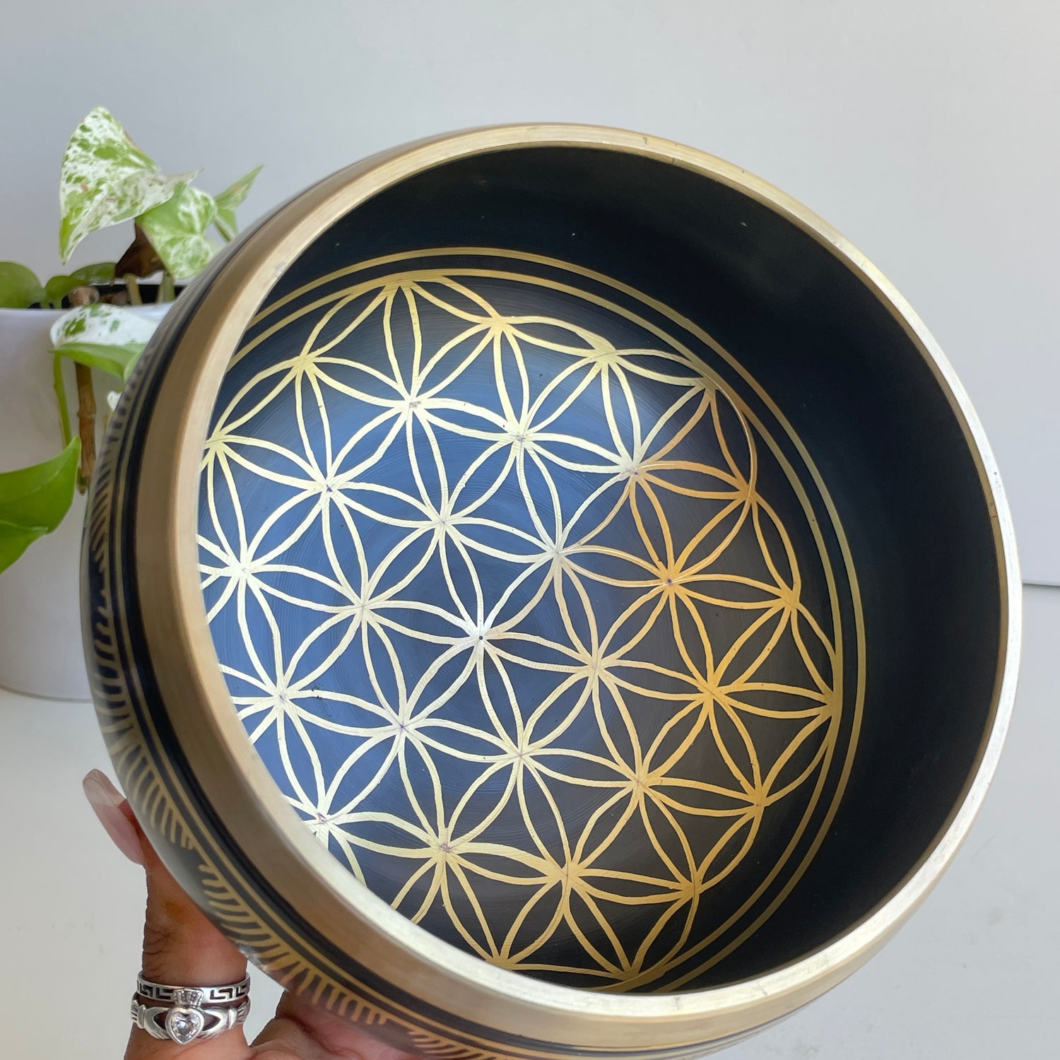 Black Flower Of Life Singing Bowl BS591
