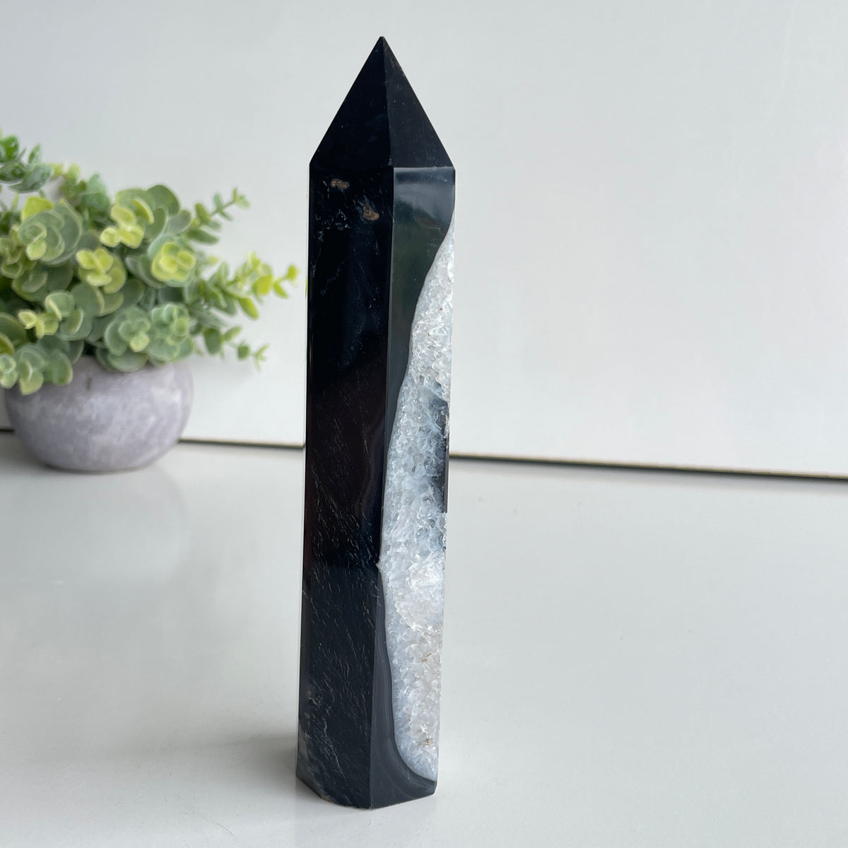 Black Agate Generator 18cm