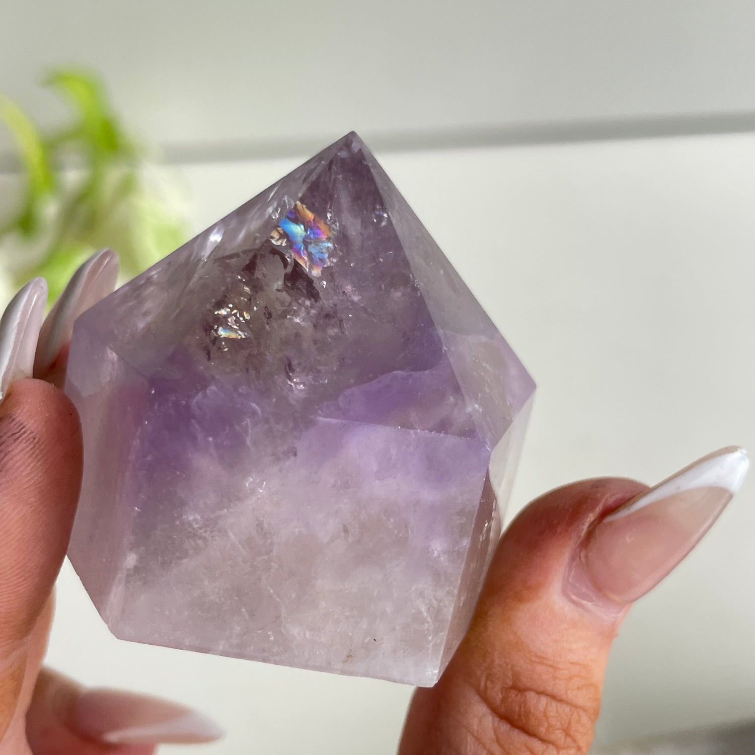 Amethyst Point Medium