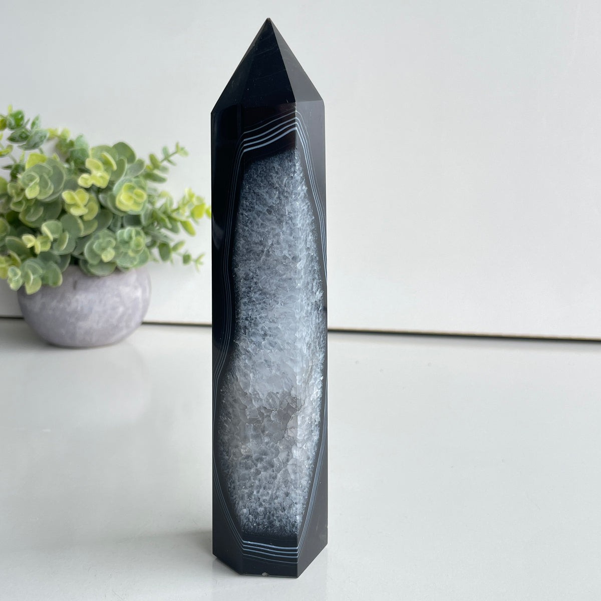 Black Agate Generator 18.7cm