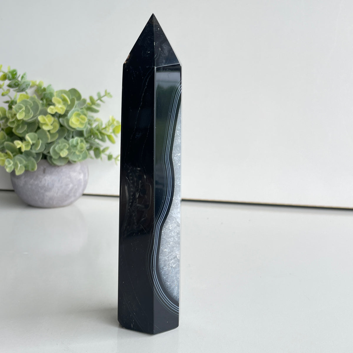 Black Agate Generator 18.7cm
