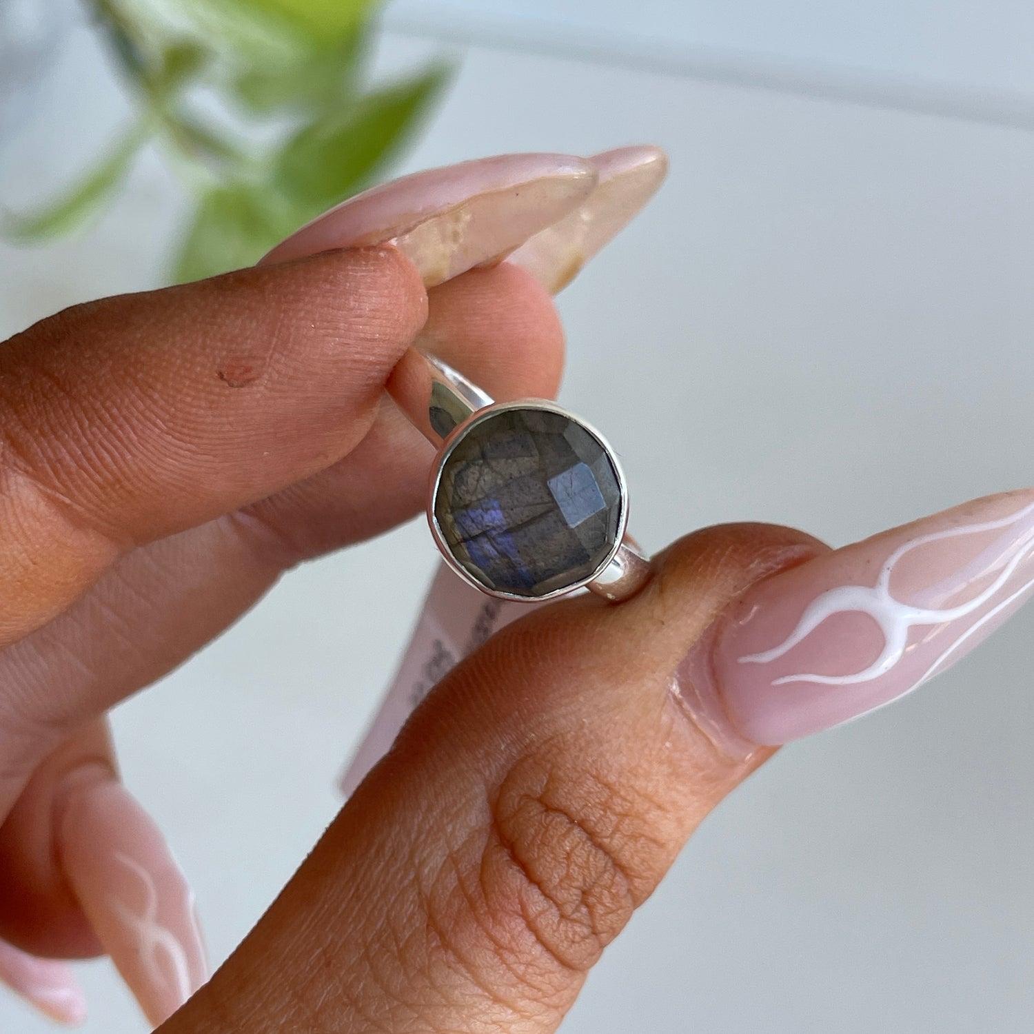 Labradorite Round Ring Sz7 006