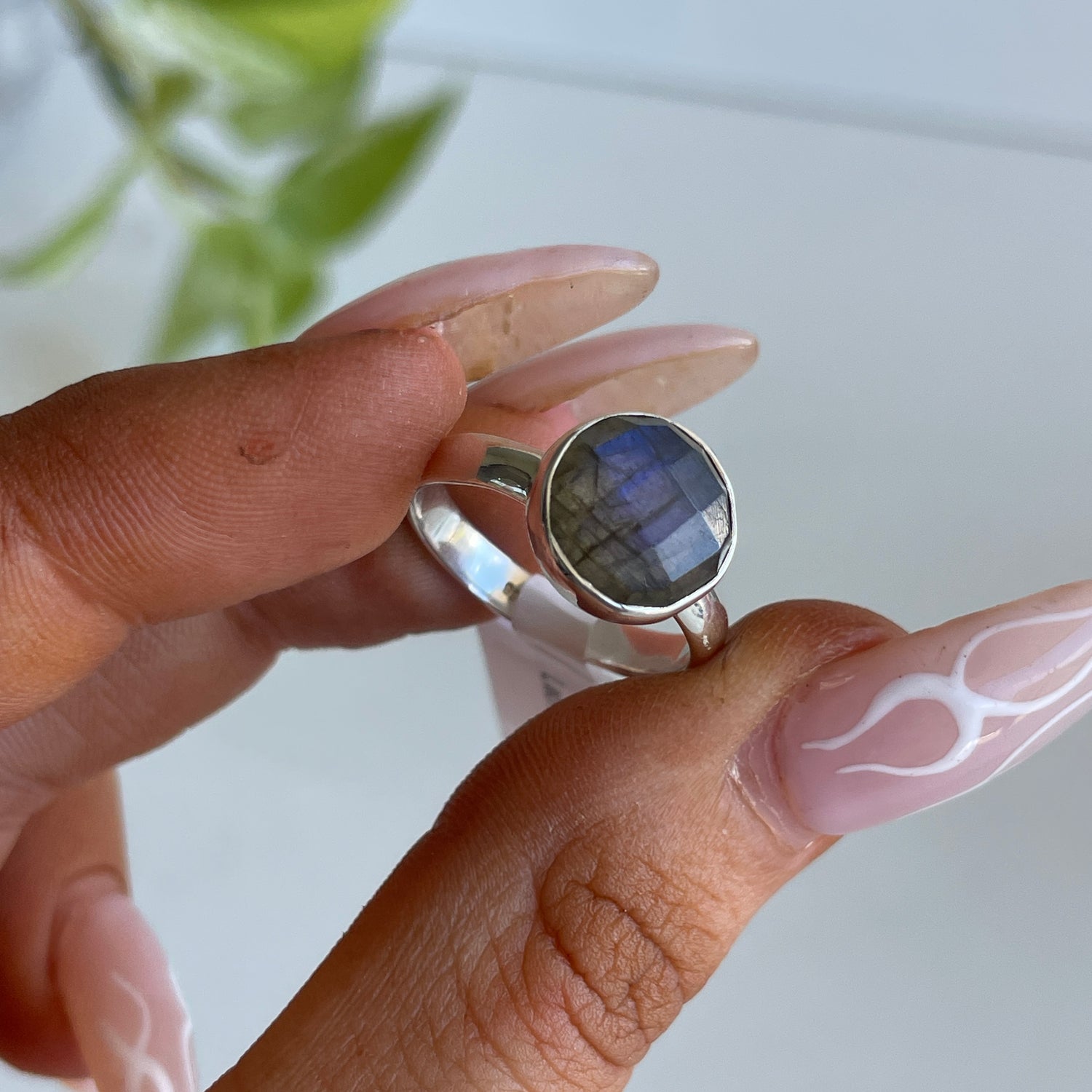 Labradorite Round Ring Sz7 006