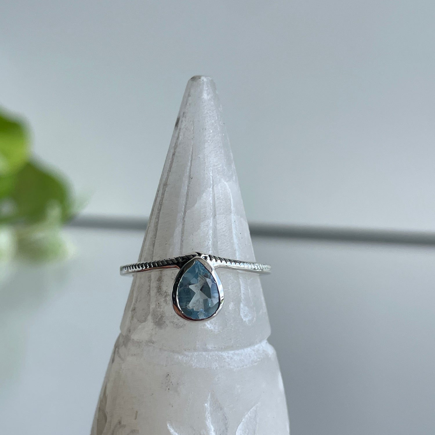 Blue Topaz Teardrop Ring R4870