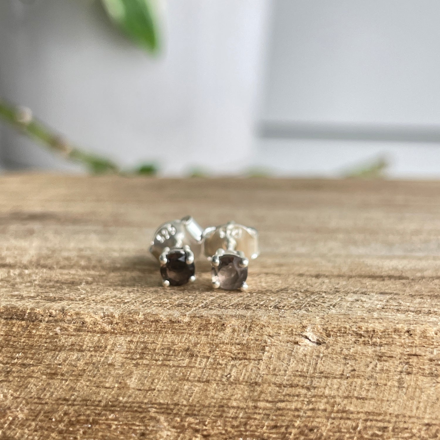Smoky Quartz Round Stud Earrings 001