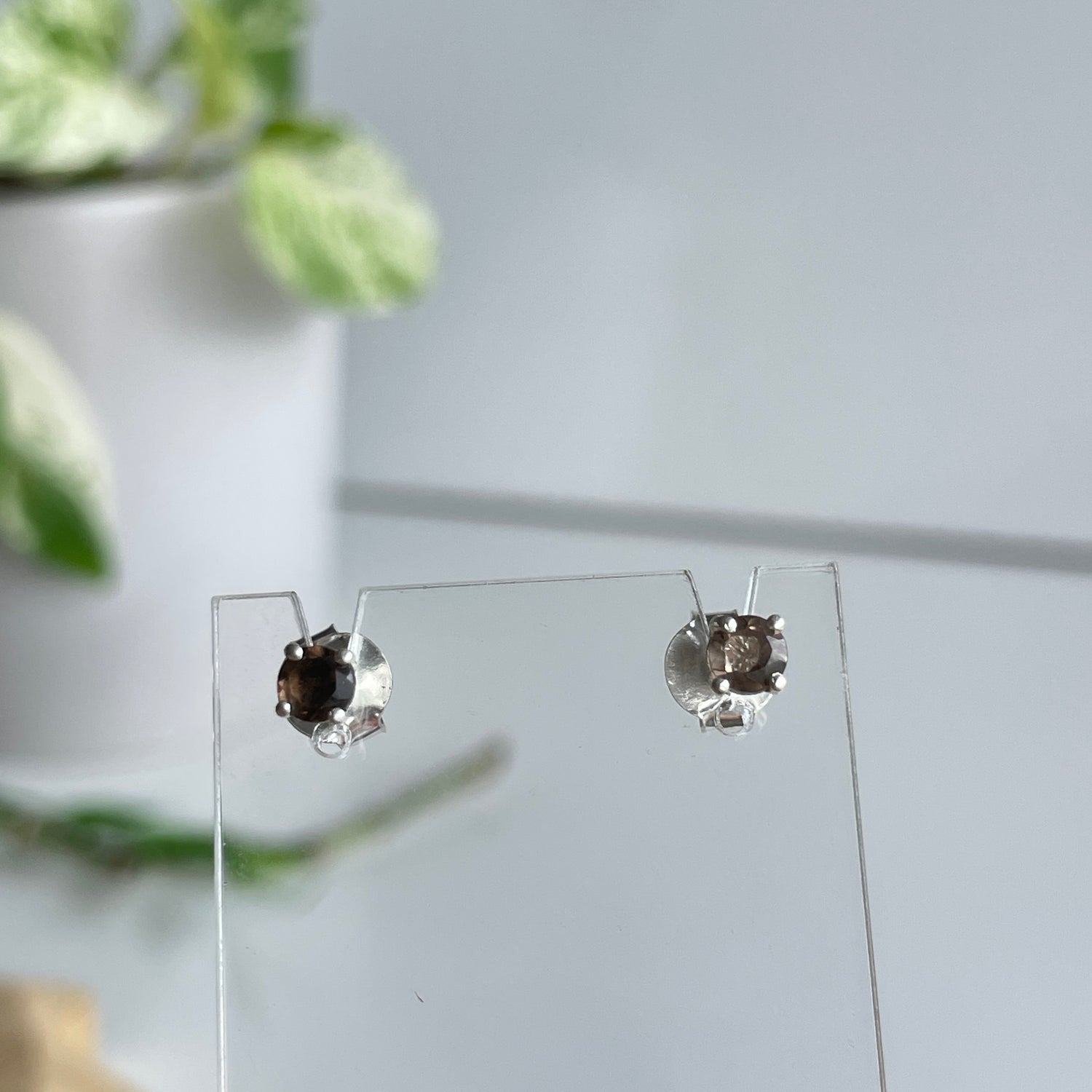 Smoky Quartz Round Stud Earrings 001