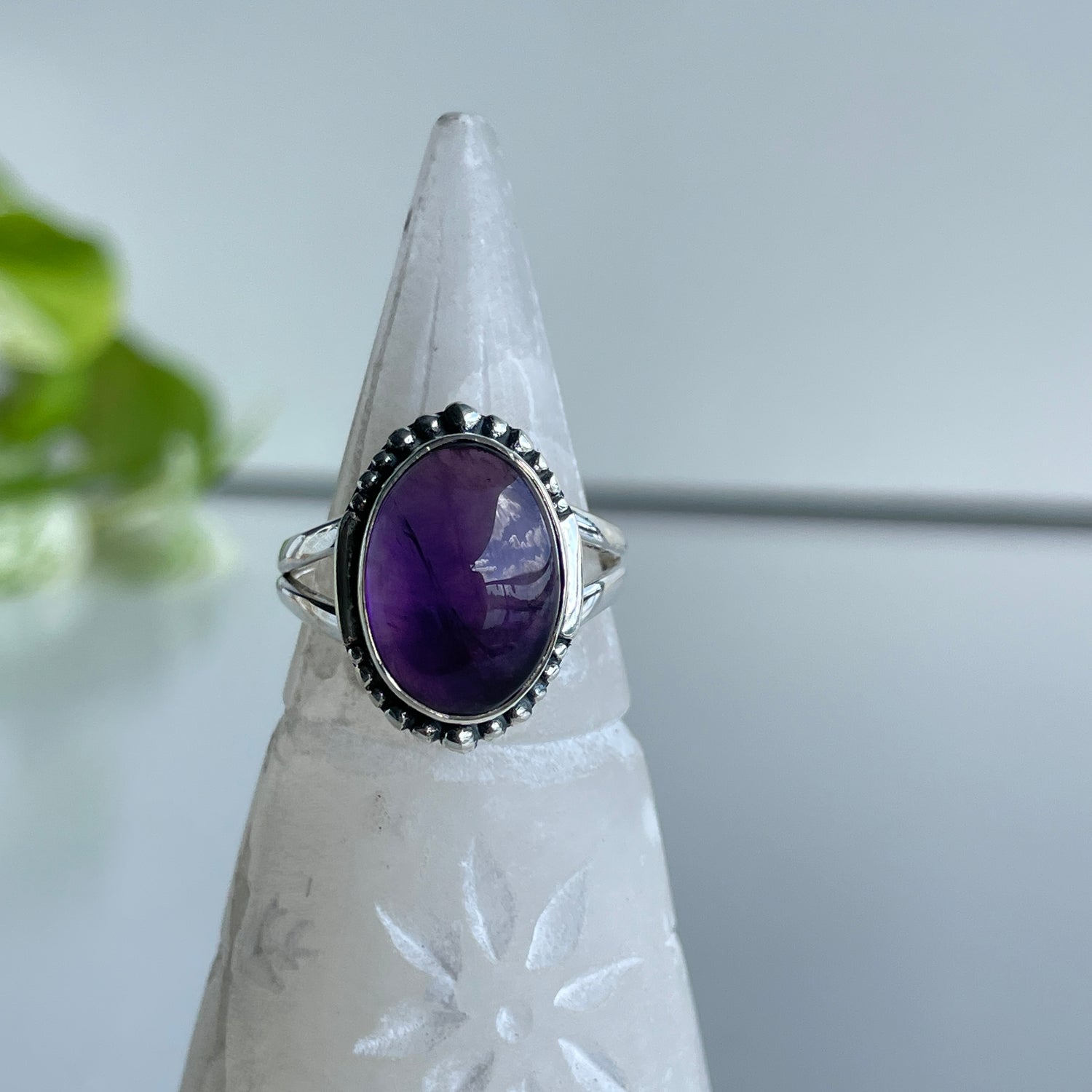 Amethyst Oval Ring R3874
