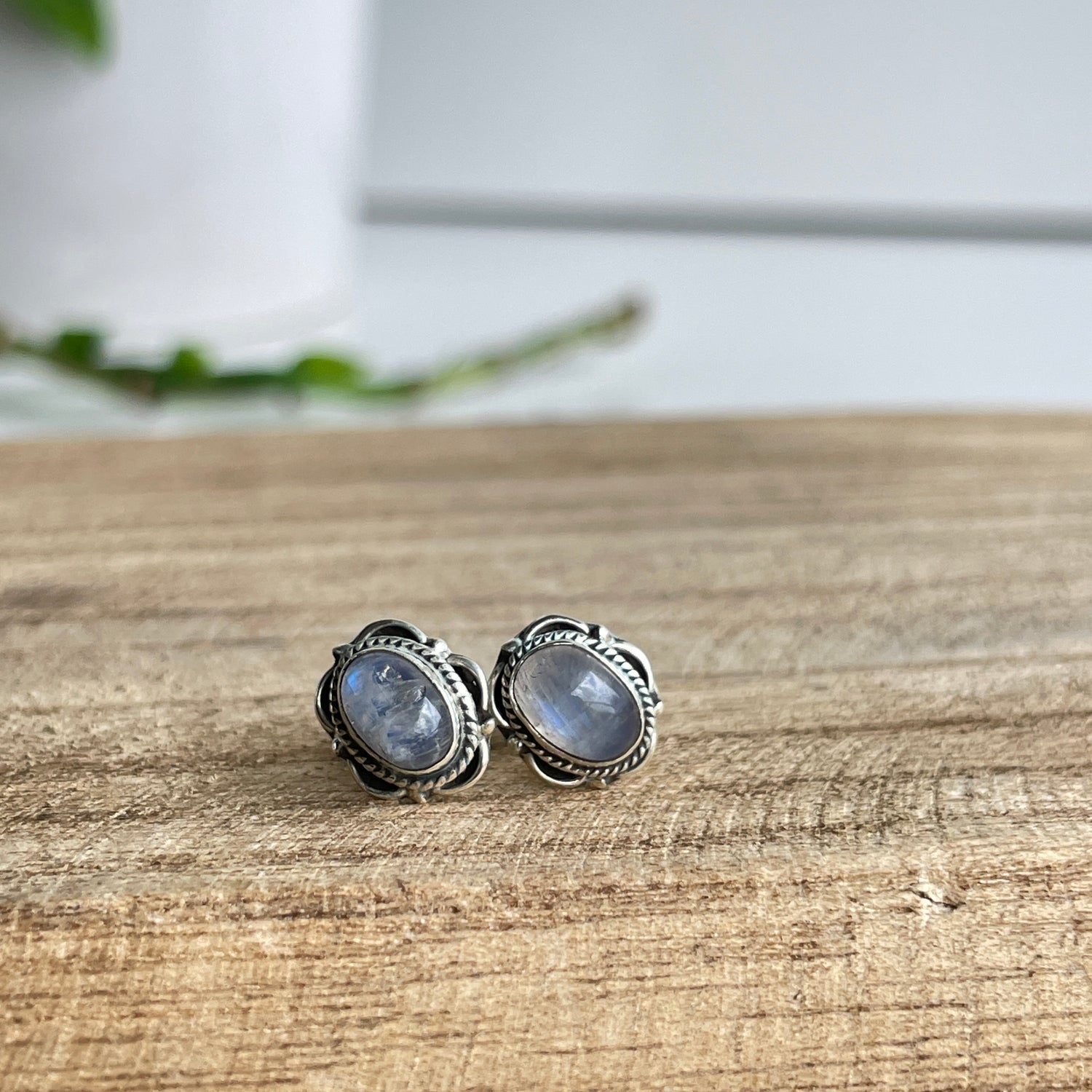 Moonstone Oval Studs 01