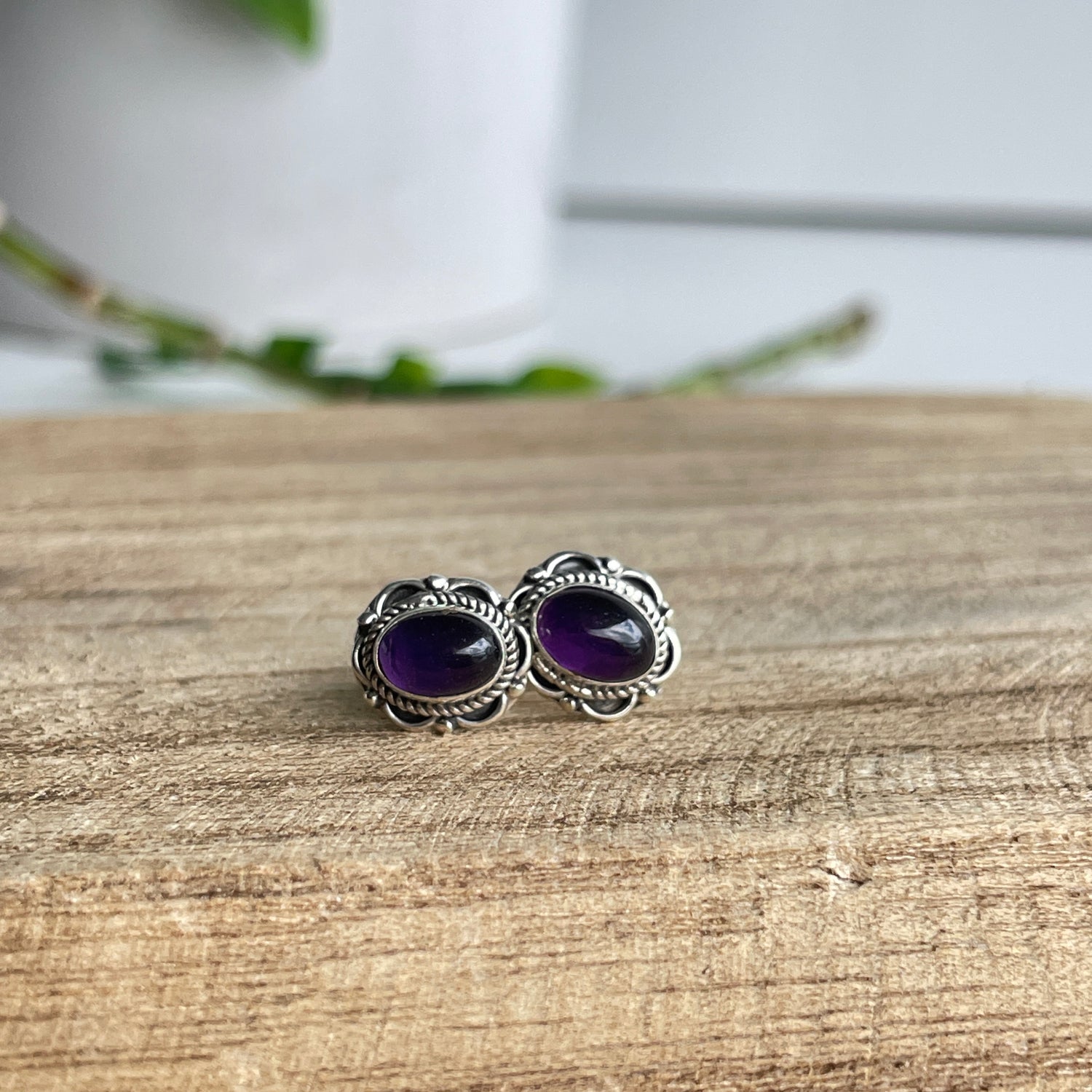 Amethyst Oval Studs 001
