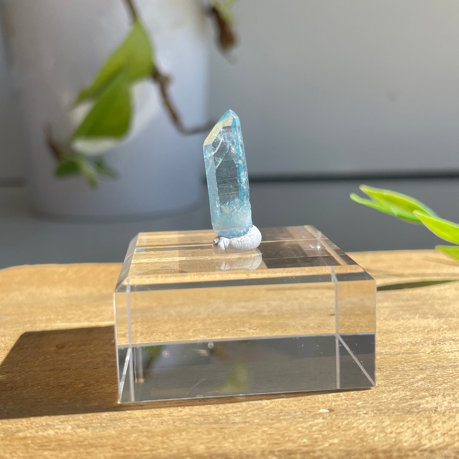 Aqua Aura Point