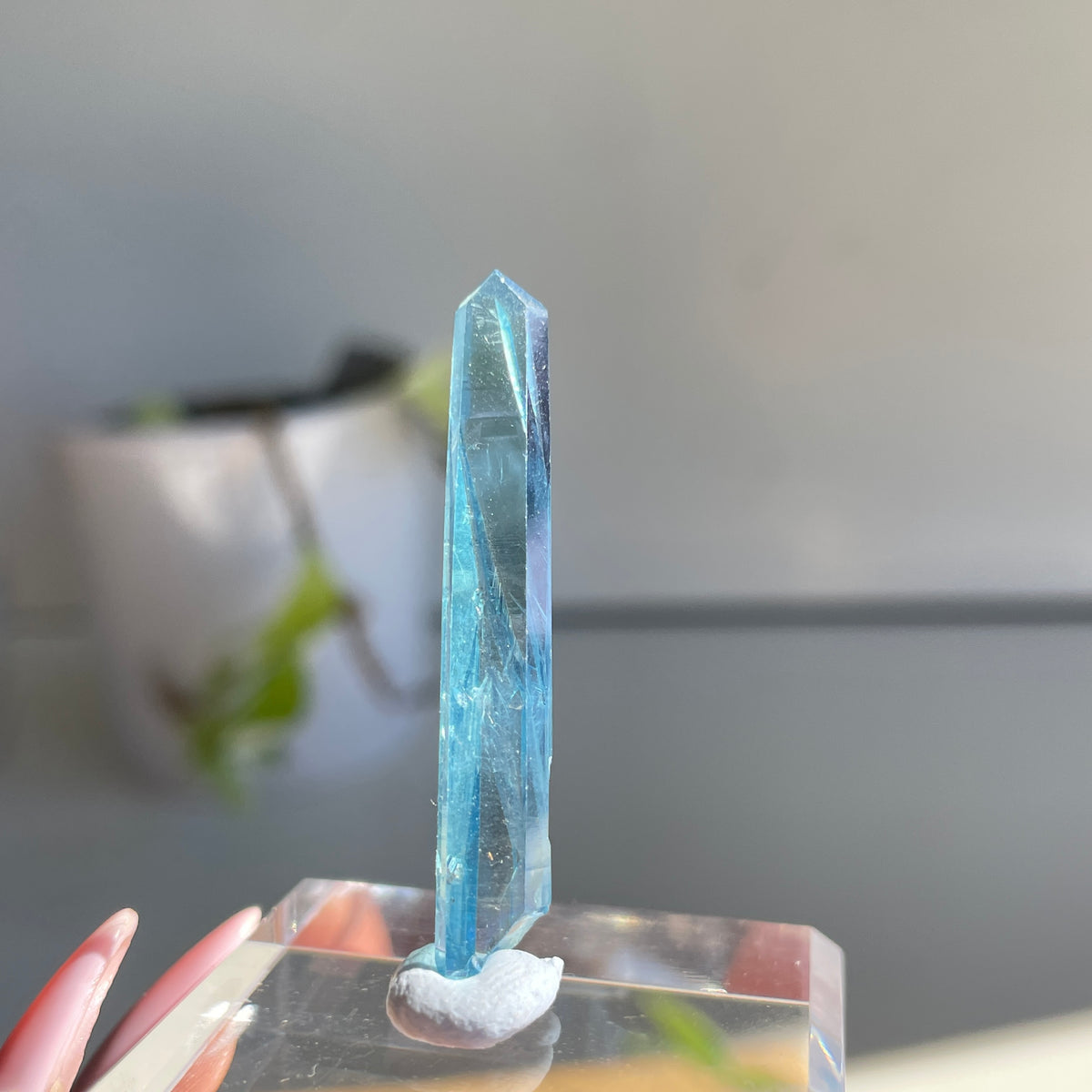 Aqua Aura Point