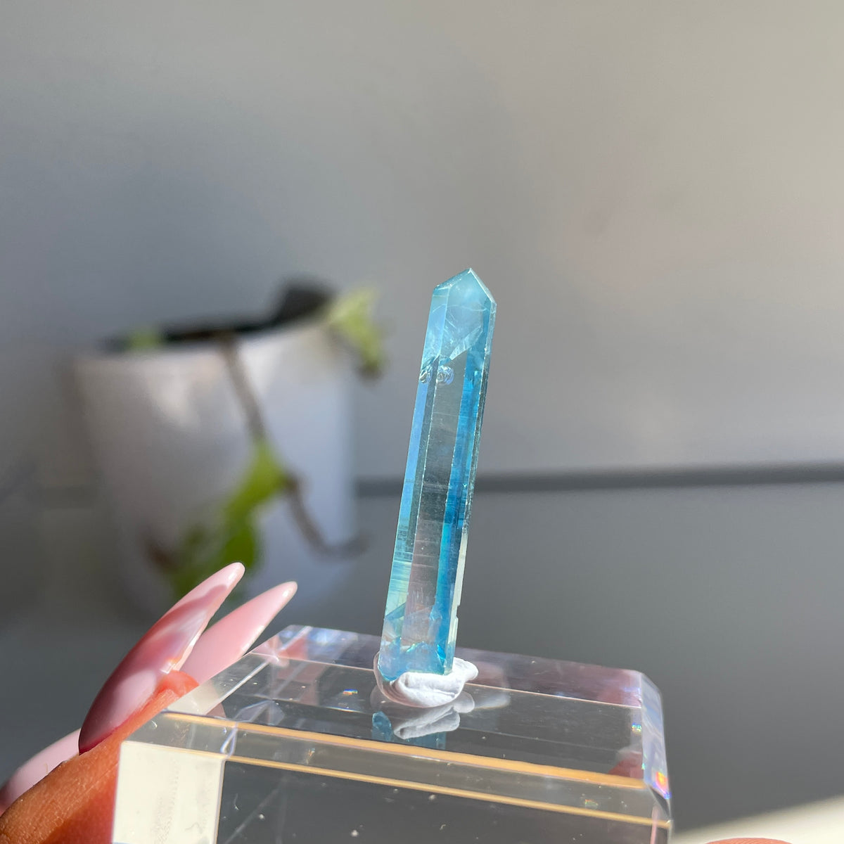 Aqua Aura Point