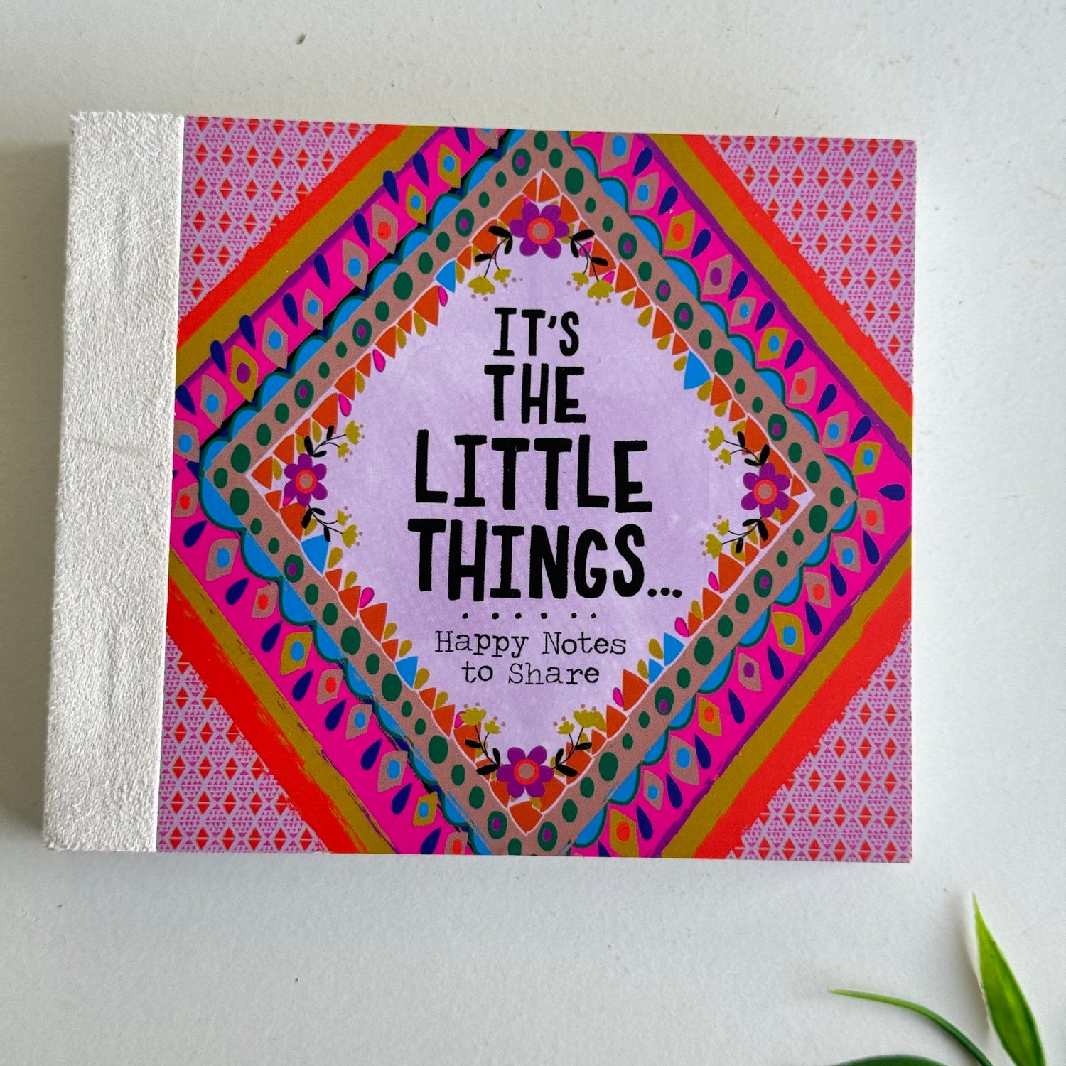 Its The Little Things Book HNT002