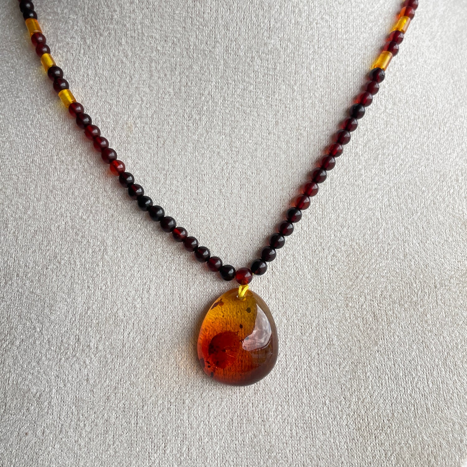 Amber Ombre Necklace 2