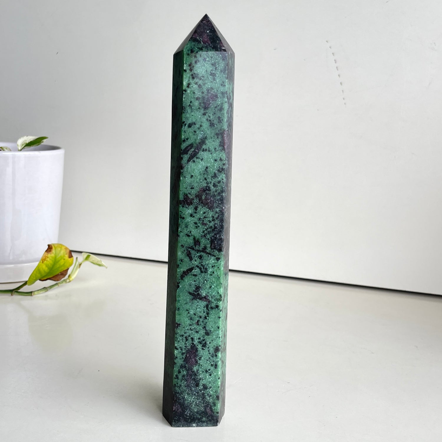 Ruby In Zoisite Generator 26.8cm