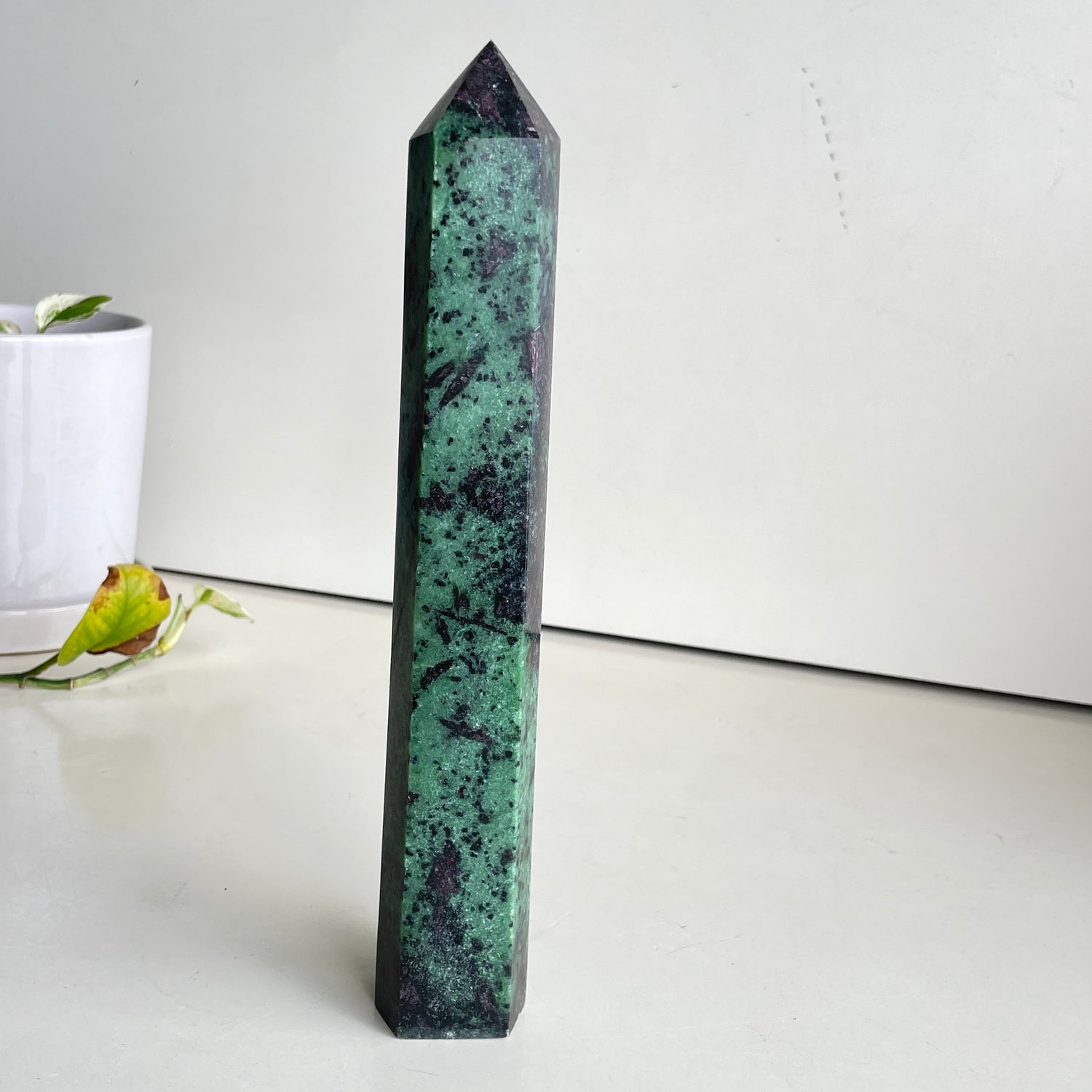 Ruby In Zoisite Generator 26.8cm