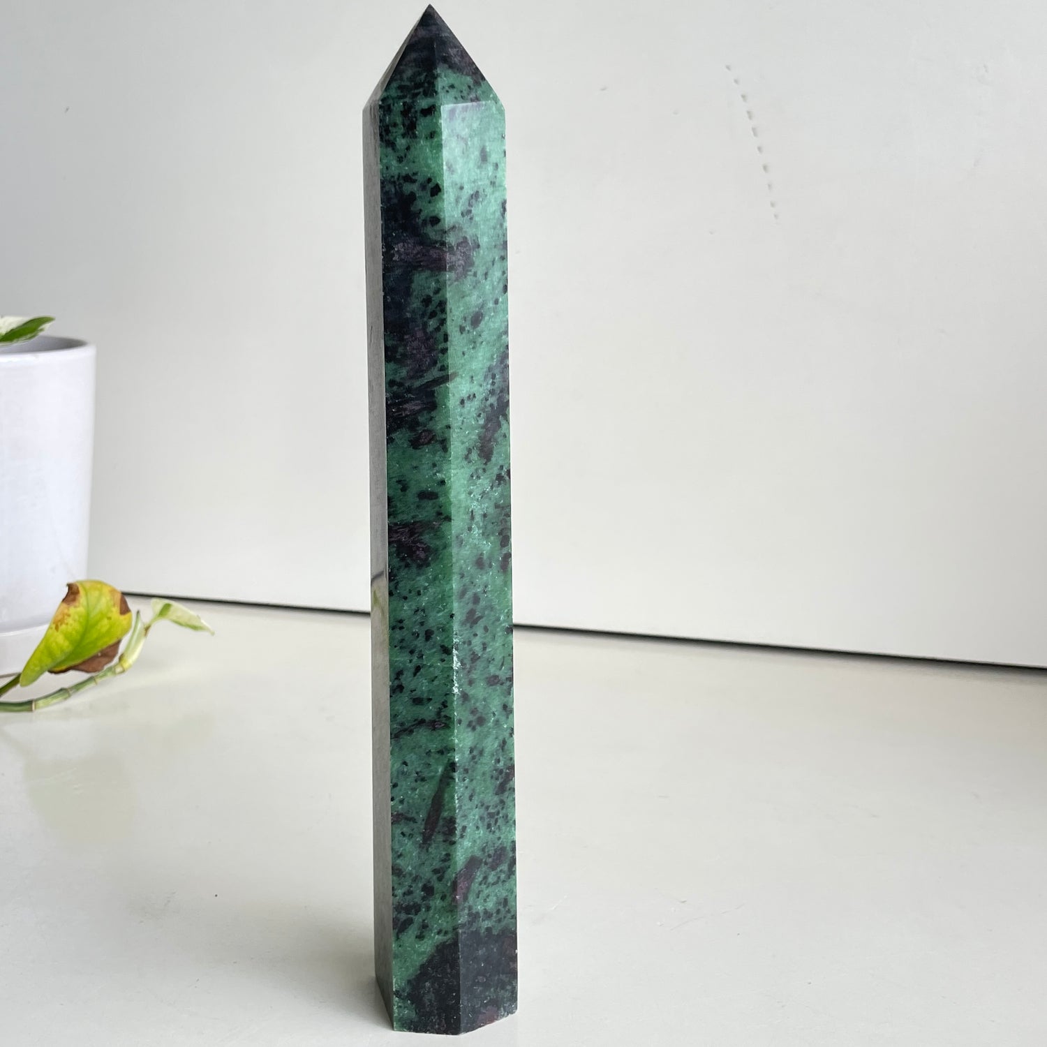 Ruby In Zoisite Generator 26.8cm